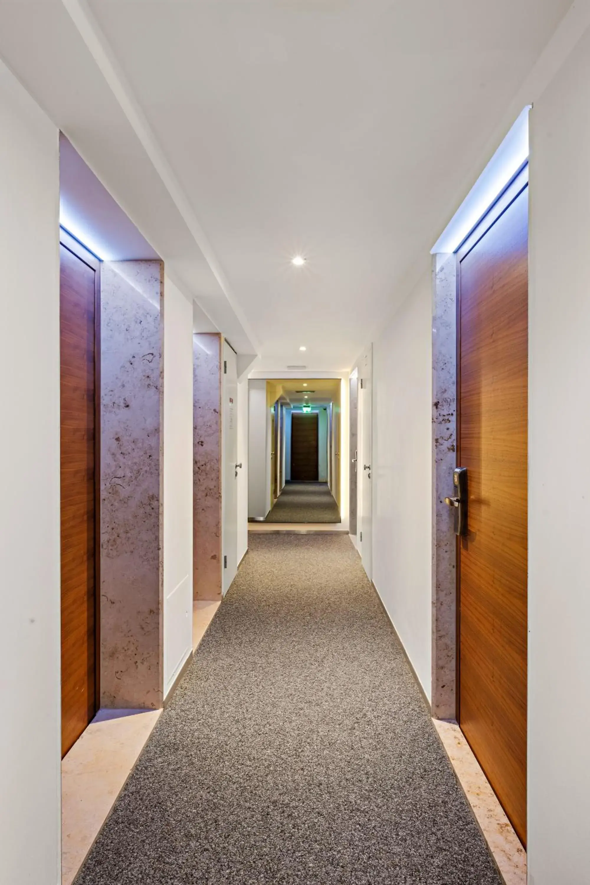 Property building in Hotel Deutsche Eiche Property building in Hotel Deutsche Eiche