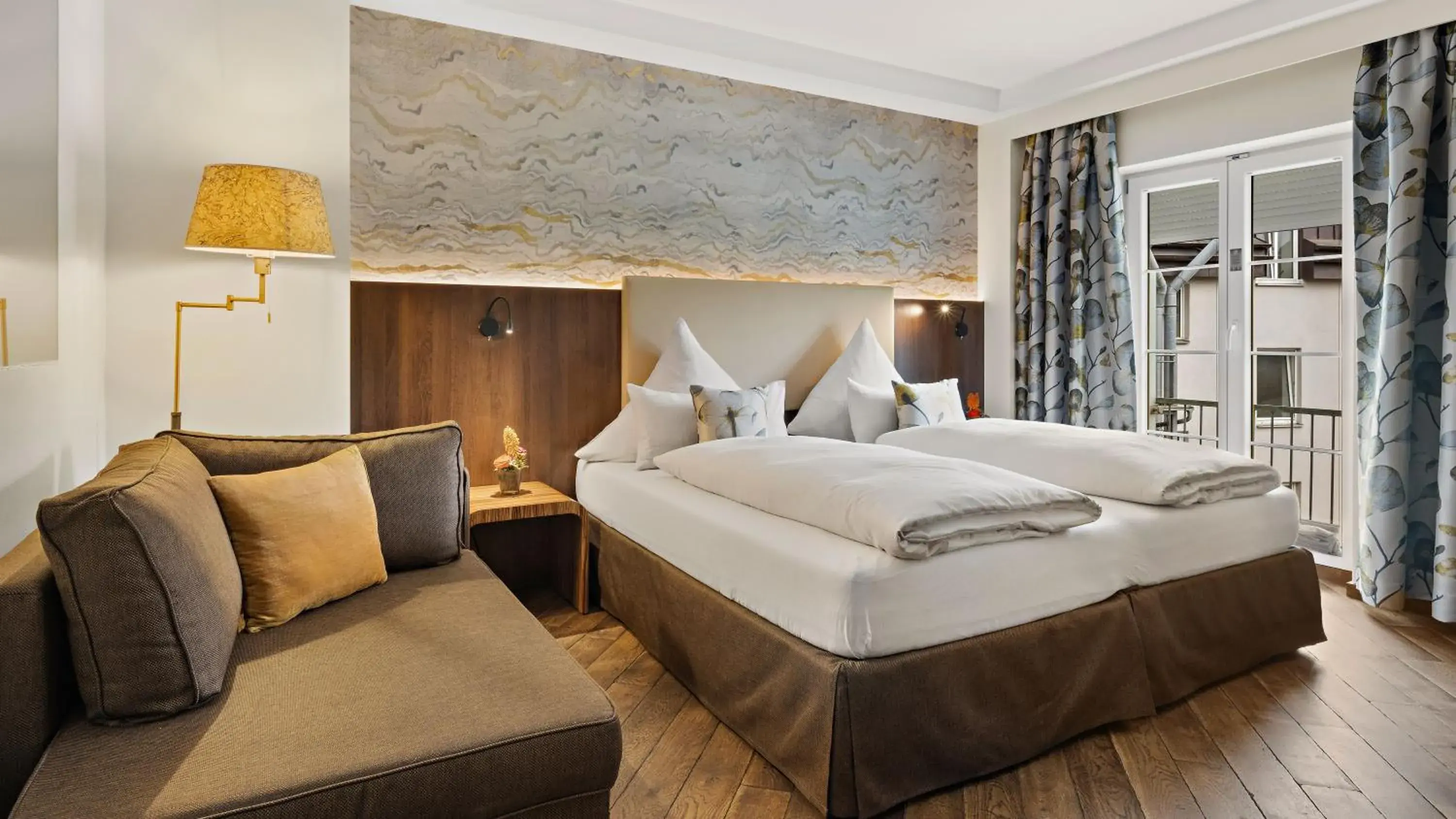 Bed in Hotel Deutsche Eiche Bed in Hotel Deutsche Eiche