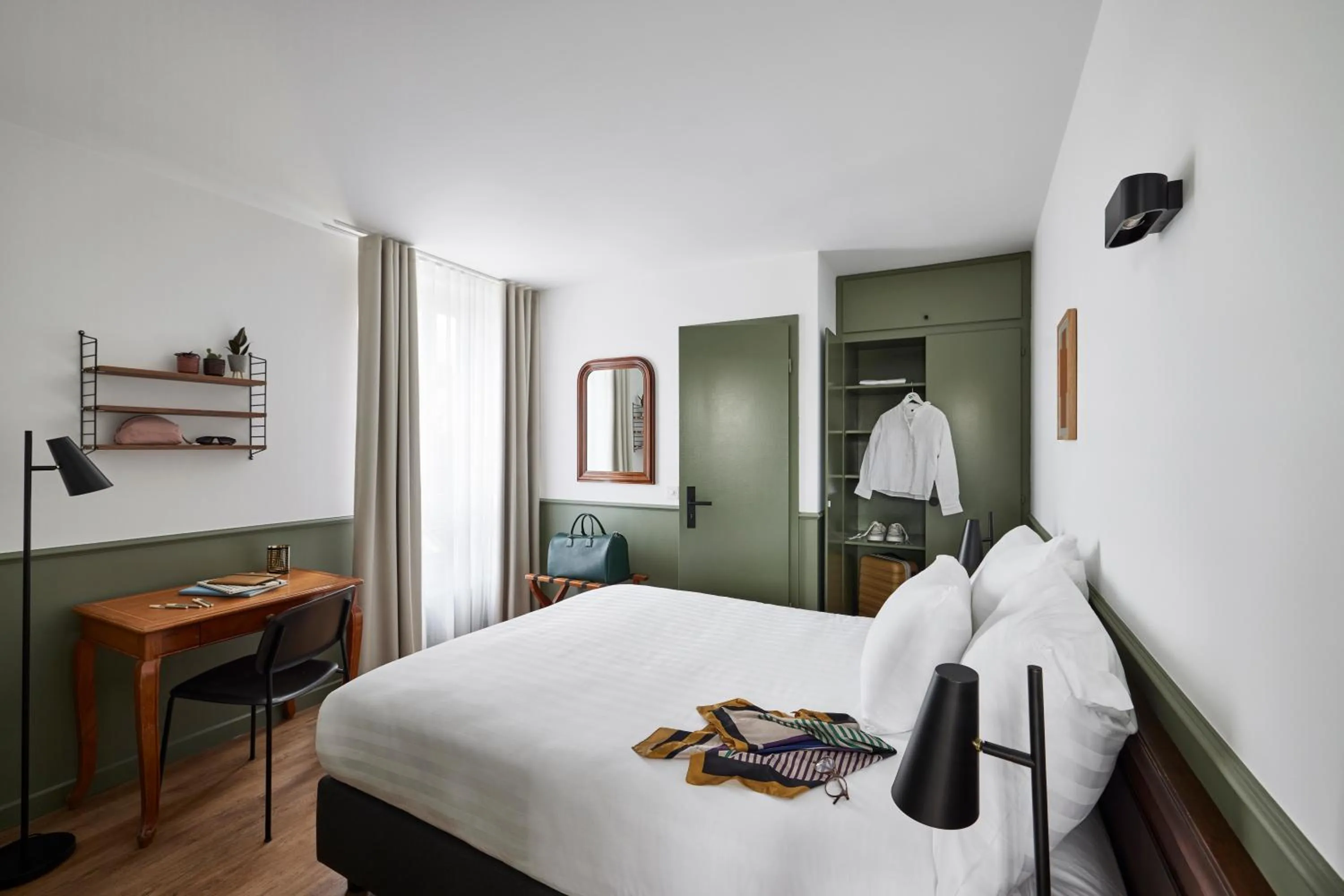 Bed in Base Lausanne