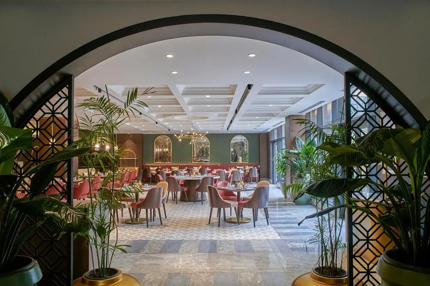 Restaurant/places to eat in Crowne Plaza - West Cairo Arkan by IHG Restaurant/places to eat in Crowne Plaza - West Cairo Arkan by IHG