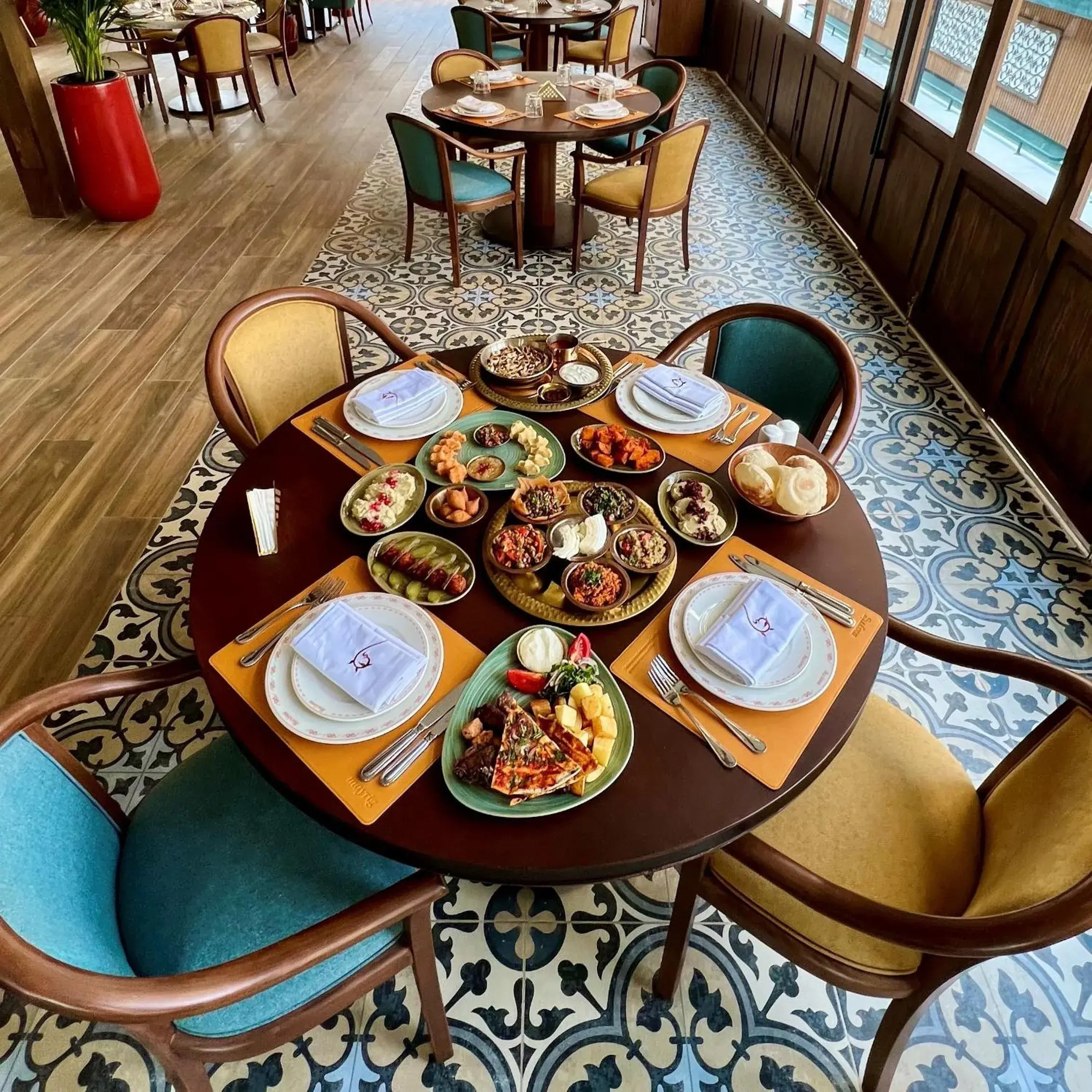 Restaurant/places to eat in Crowne Plaza - West Cairo Arkan by IHG Restaurant/places to eat in Crowne Plaza - West Cairo Arkan by IHG