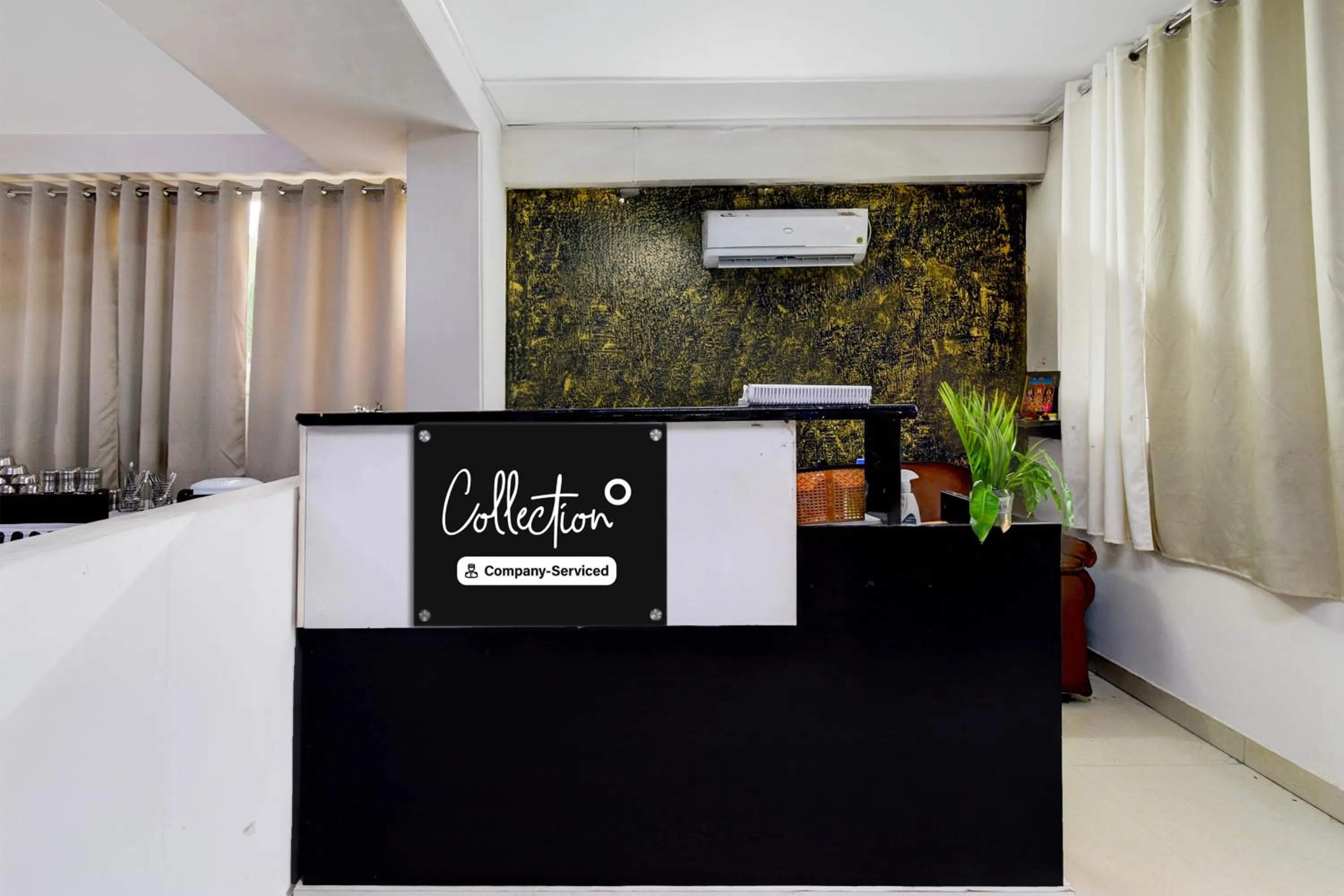 Lobby or reception in Super Collection O Atlas DLF Formerly Hillside