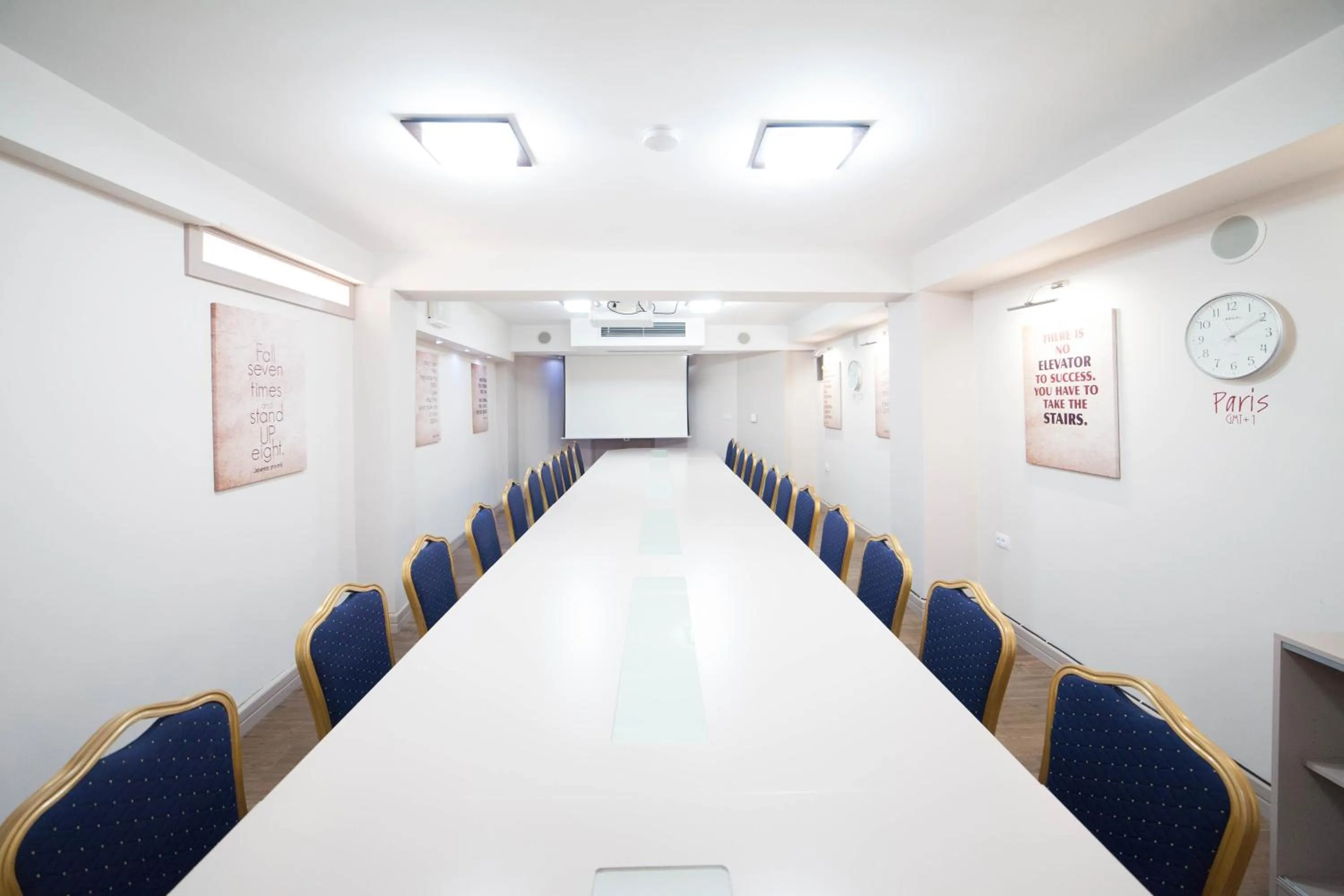 Meeting/conference room in Hotel Lebed