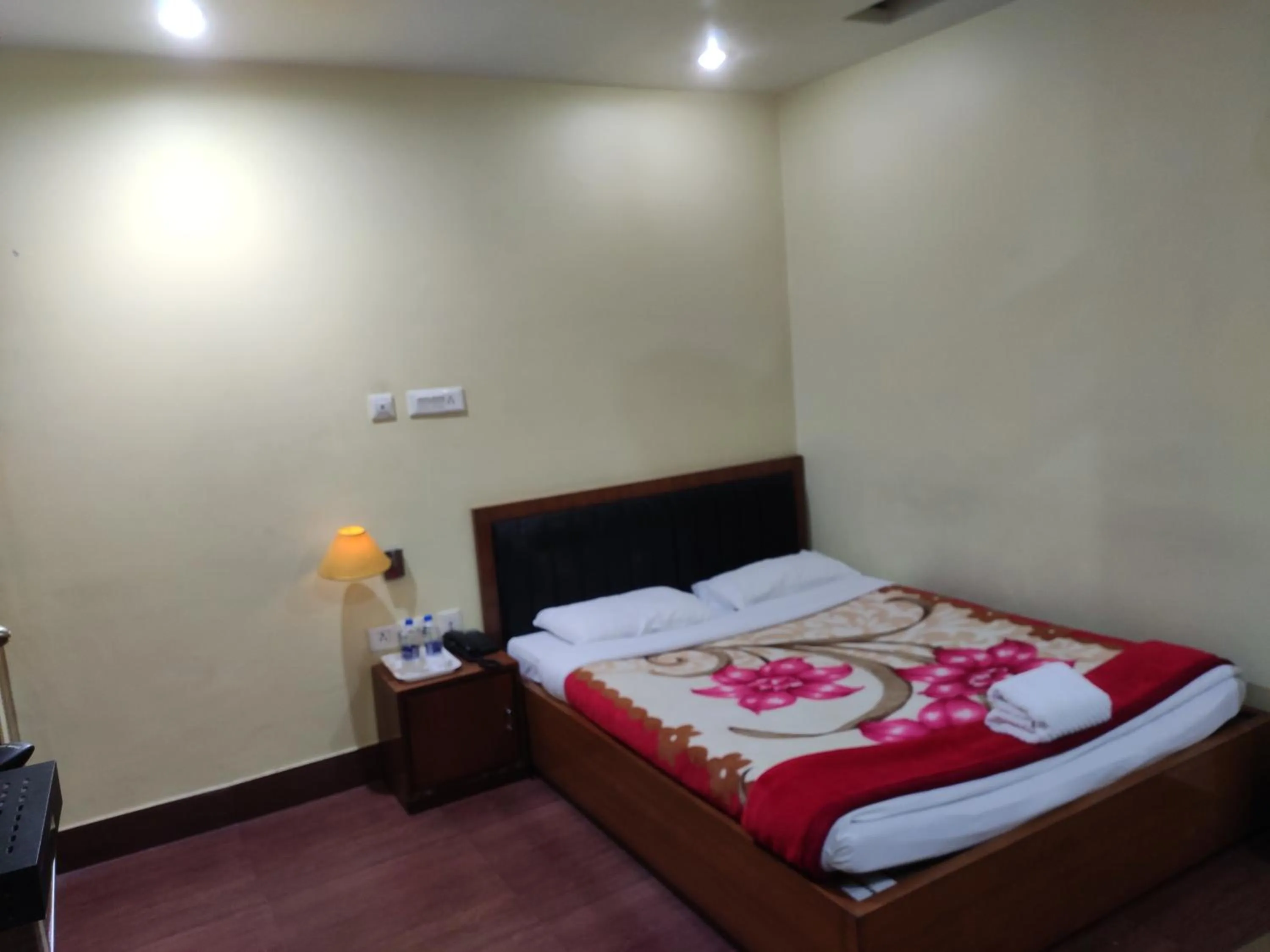 Bedroom, Bed in Hotel Dooars Mountain