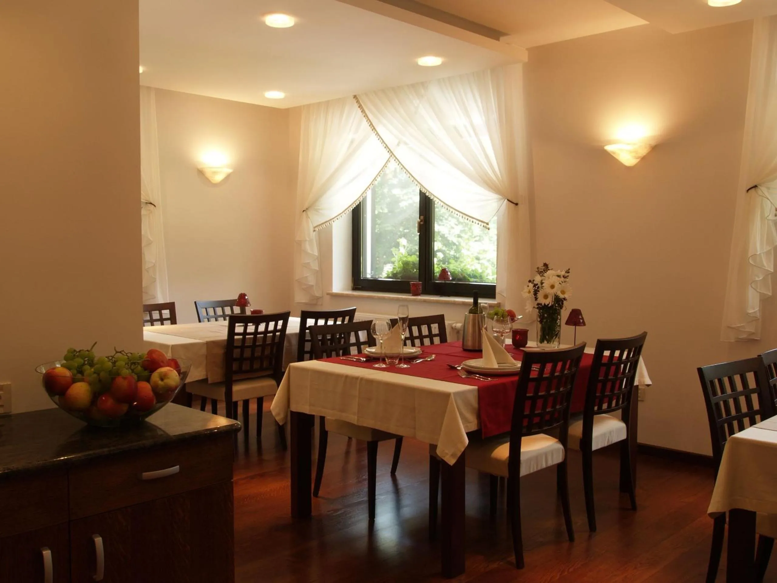 Restaurant/places to eat in Vila Park B&B - Adults Only