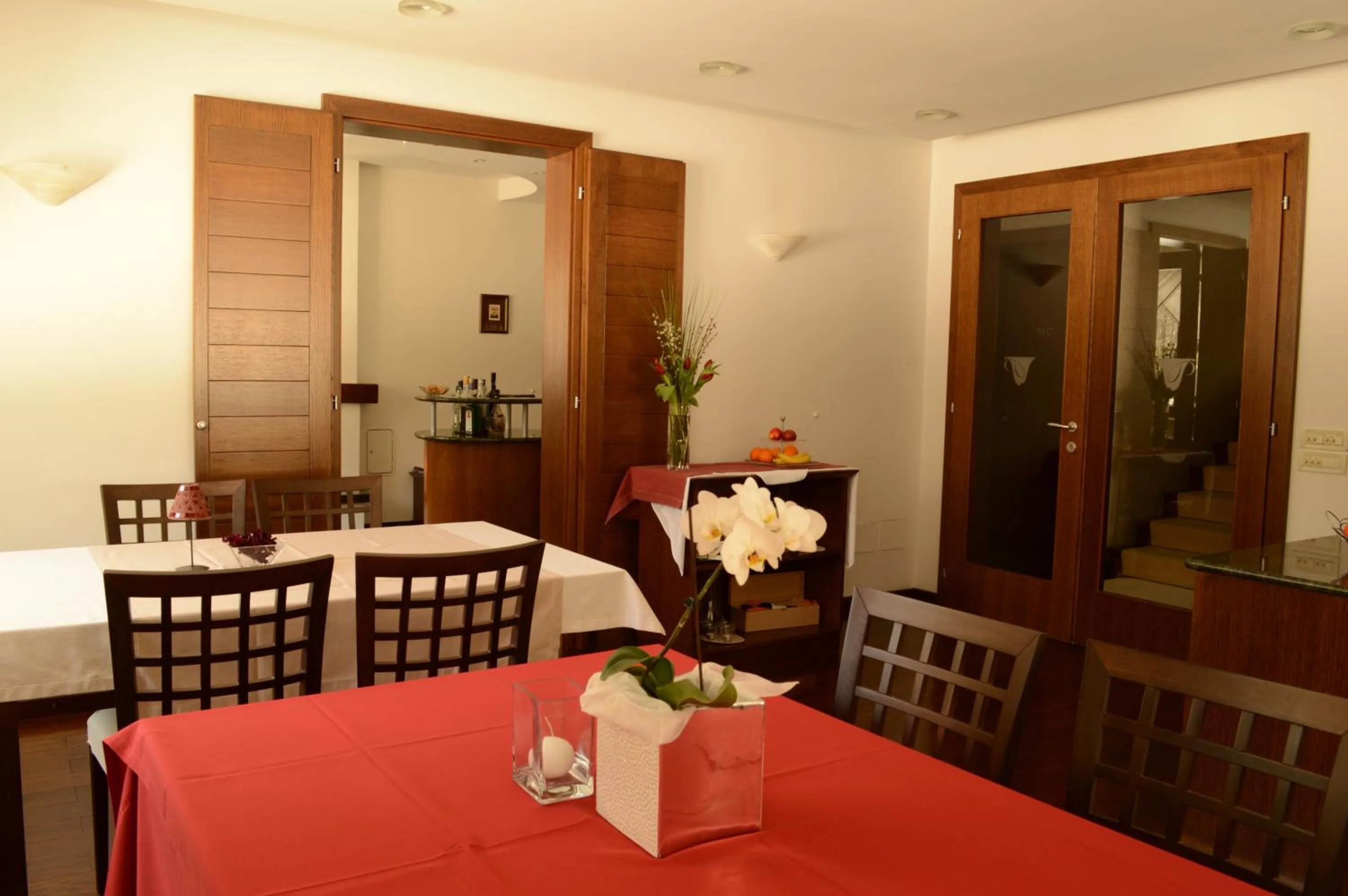 Restaurant/places to eat in Vila Park B&B - Adults Only