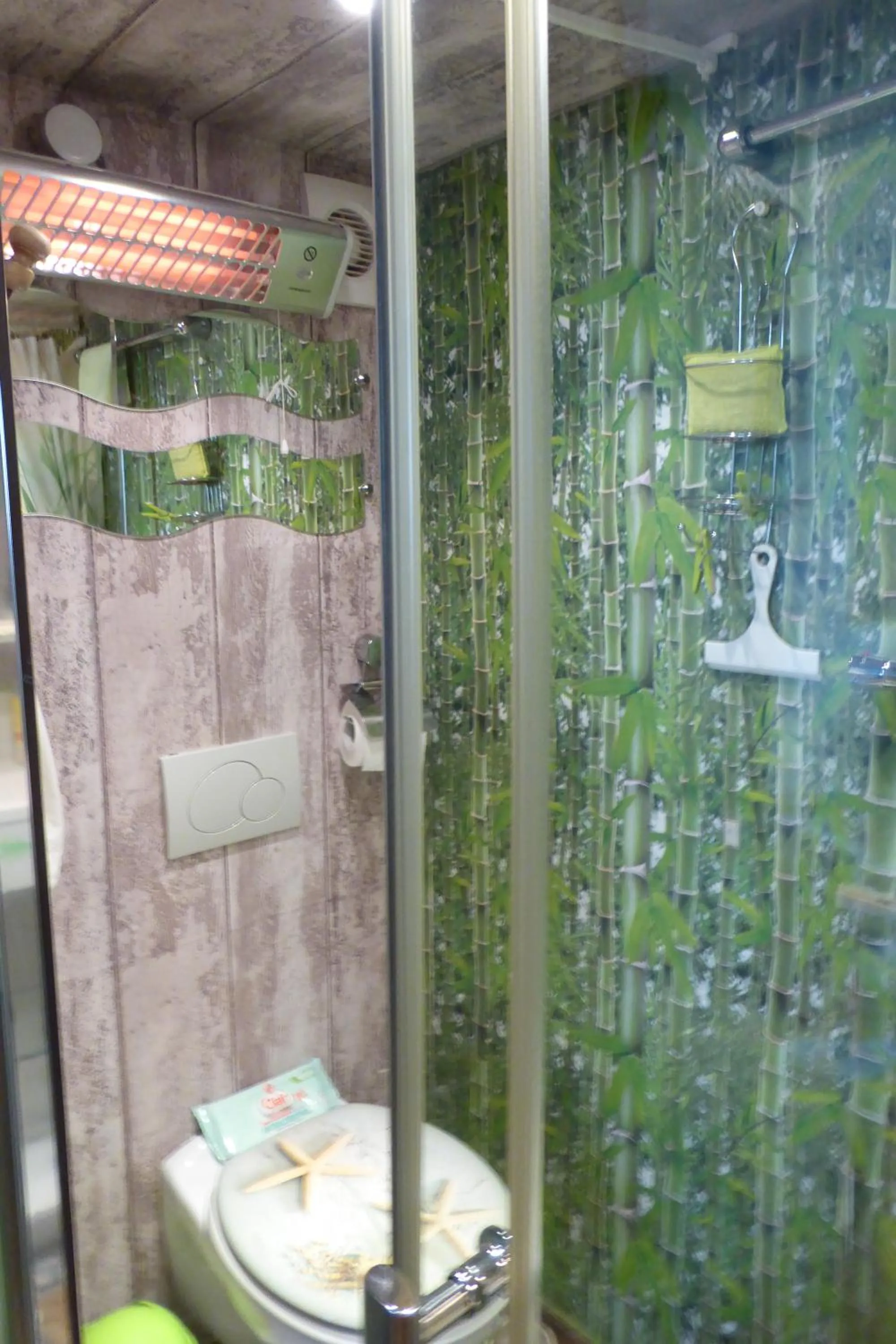 NOUVEAU ! Chambre d'Hôte Insolite PRIVEE " CŒURS DE PIRATES à BALI EN PROVENCE" SPA SAUNA MASSAGES dans cadre EXOTIQUE d'Aménagements EXTÉRIEURS D'EXCEPTION ÉTÉ comme HIVER BIENVENUE !!!