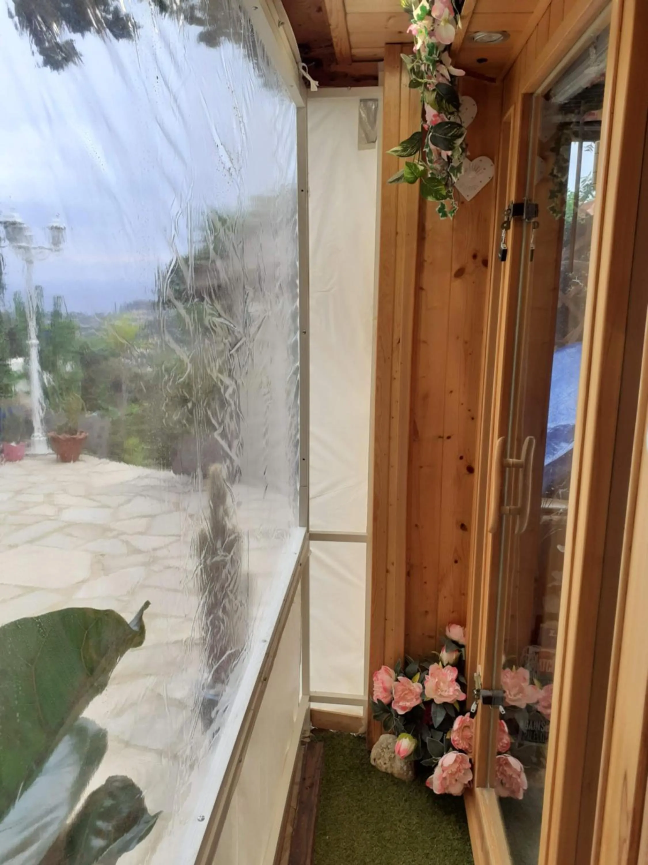NOUVEAU ! Chambre d'Hôte Insolite PRIVEE " CŒURS DE PIRATES à BALI EN PROVENCE" SPA SAUNA MASSAGES dans cadre EXOTIQUE d'Aménagements EXTÉRIEURS D'EXCEPTION ÉTÉ comme HIVER BIENVENUE !!!