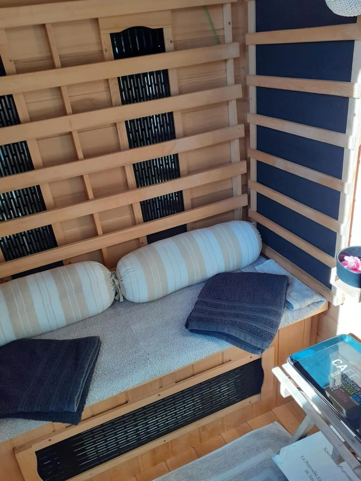 NOUVEAU ! Chambre d'Hôte Insolite PRIVEE " CŒURS DE PIRATES à BALI EN PROVENCE" SPA SAUNA MASSAGES dans cadre EXOTIQUE d'Aménagements EXTÉRIEURS D'EXCEPTION ÉTÉ comme HIVER BIENVENUE !!!