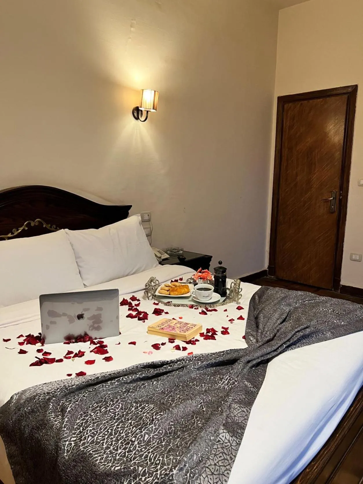 Hyde Park House Hotel