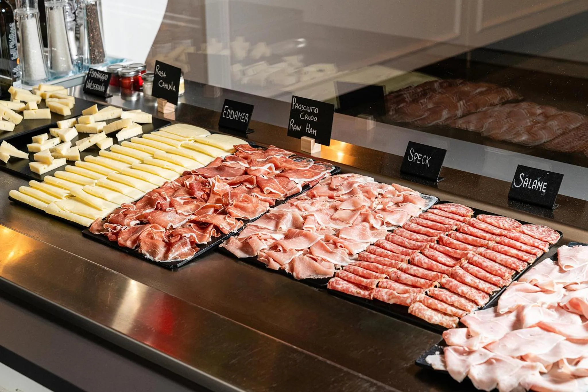 Food and drinks in Araba Fenice Hotel