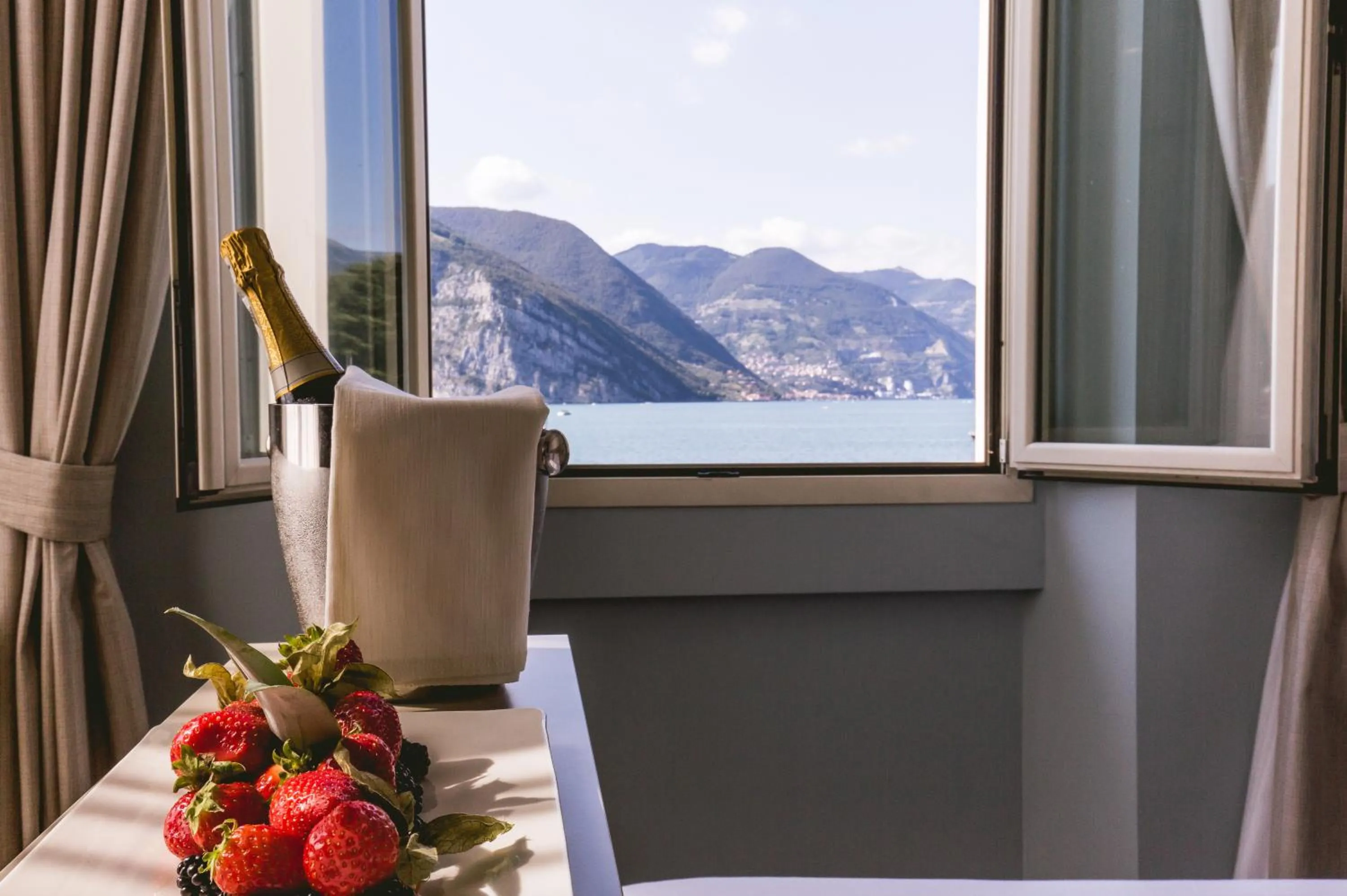 Lake view in Araba Fenice Hotel