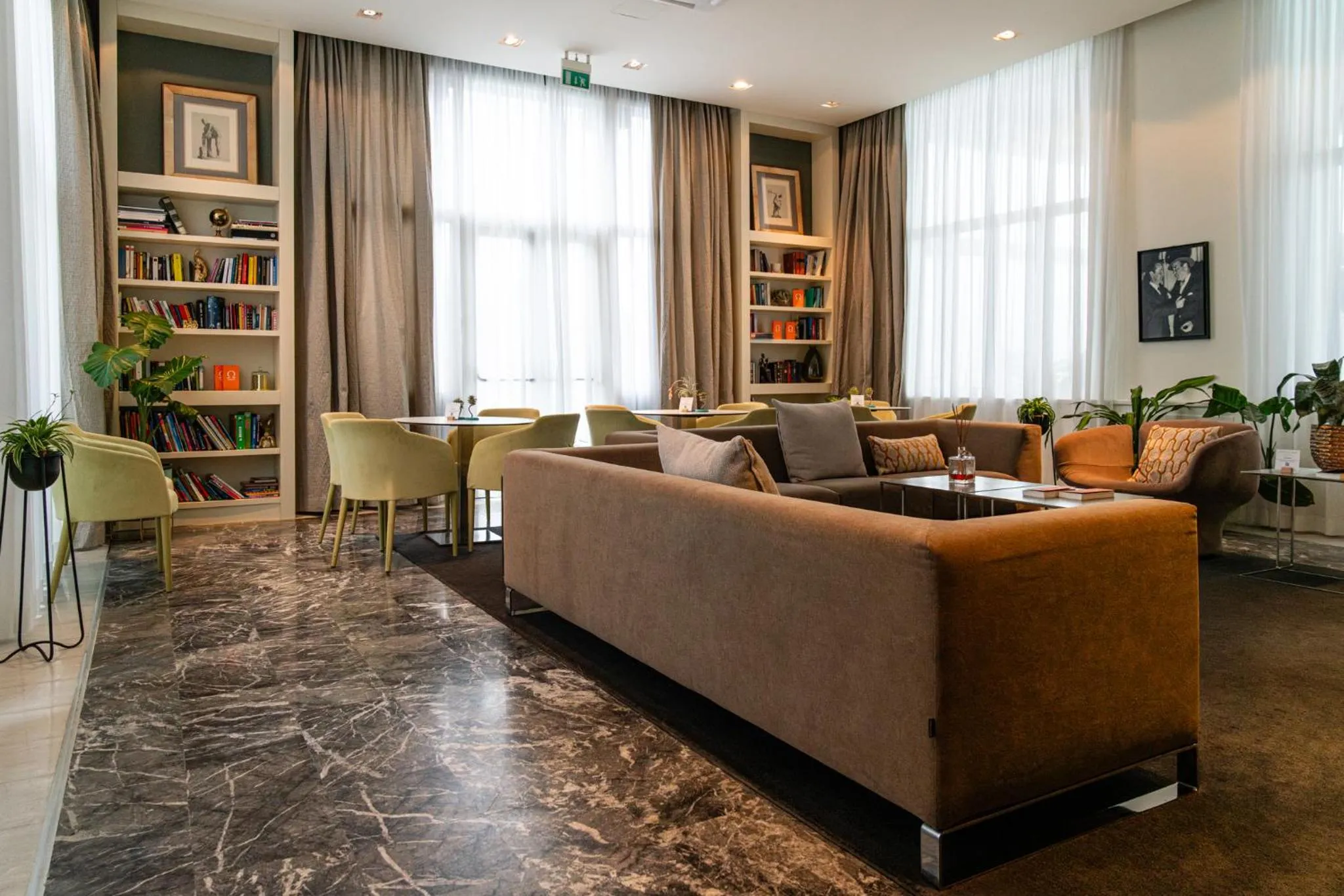 Communal lounge/ TV room in Araba Fenice Hotel