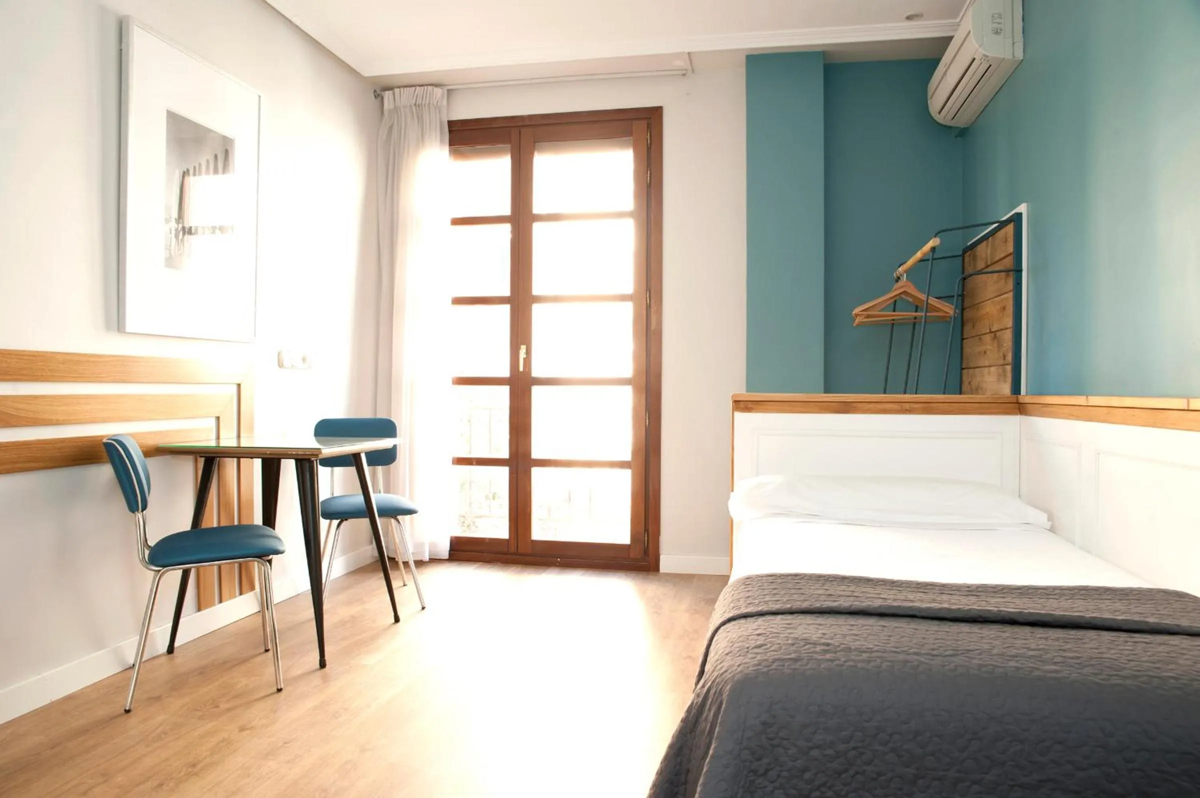 Bedroom, Bed in Apartamentos Sabinas Don Jaime