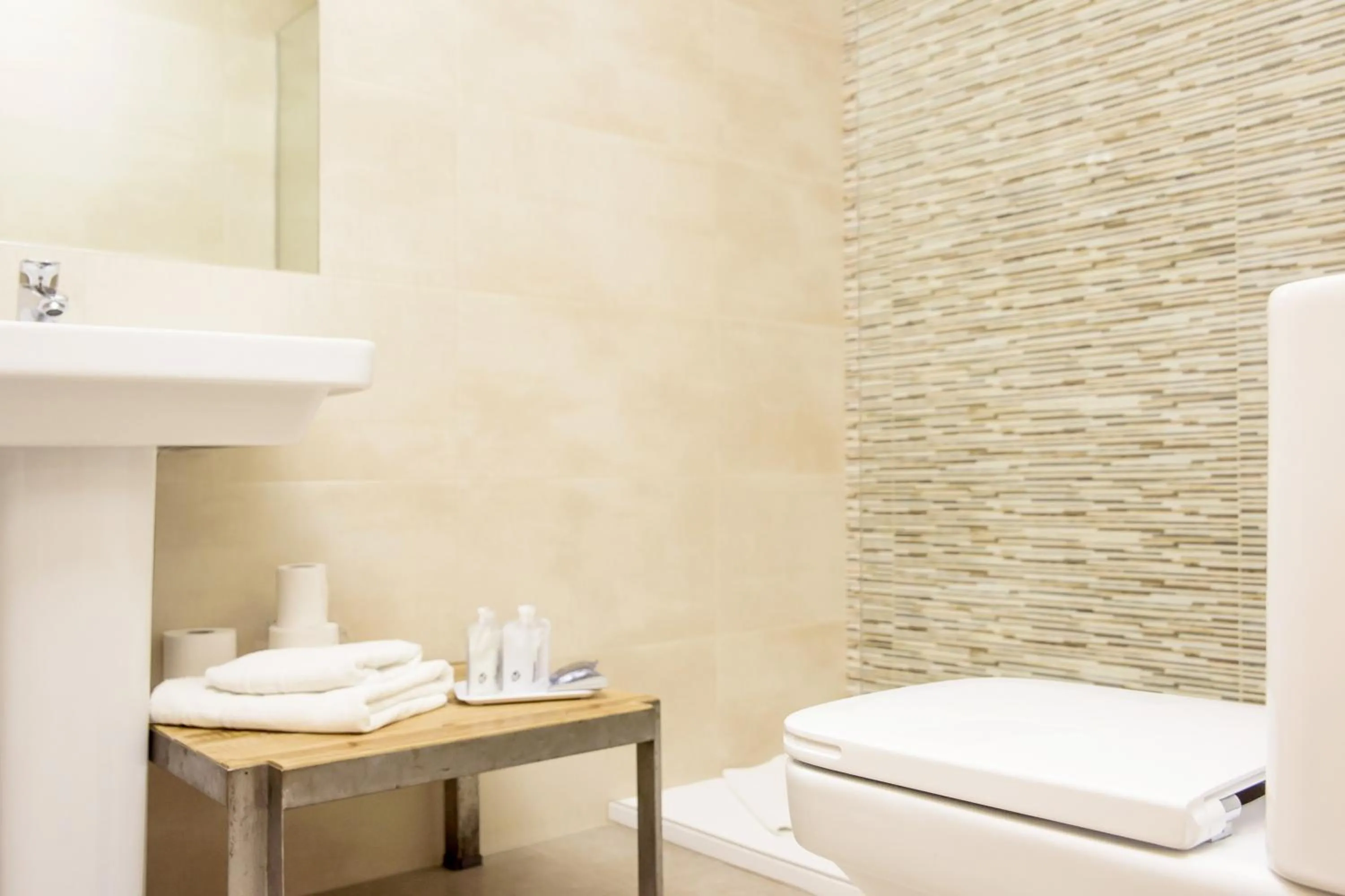 Bathroom in Apartamentos Sabinas Don Jaime