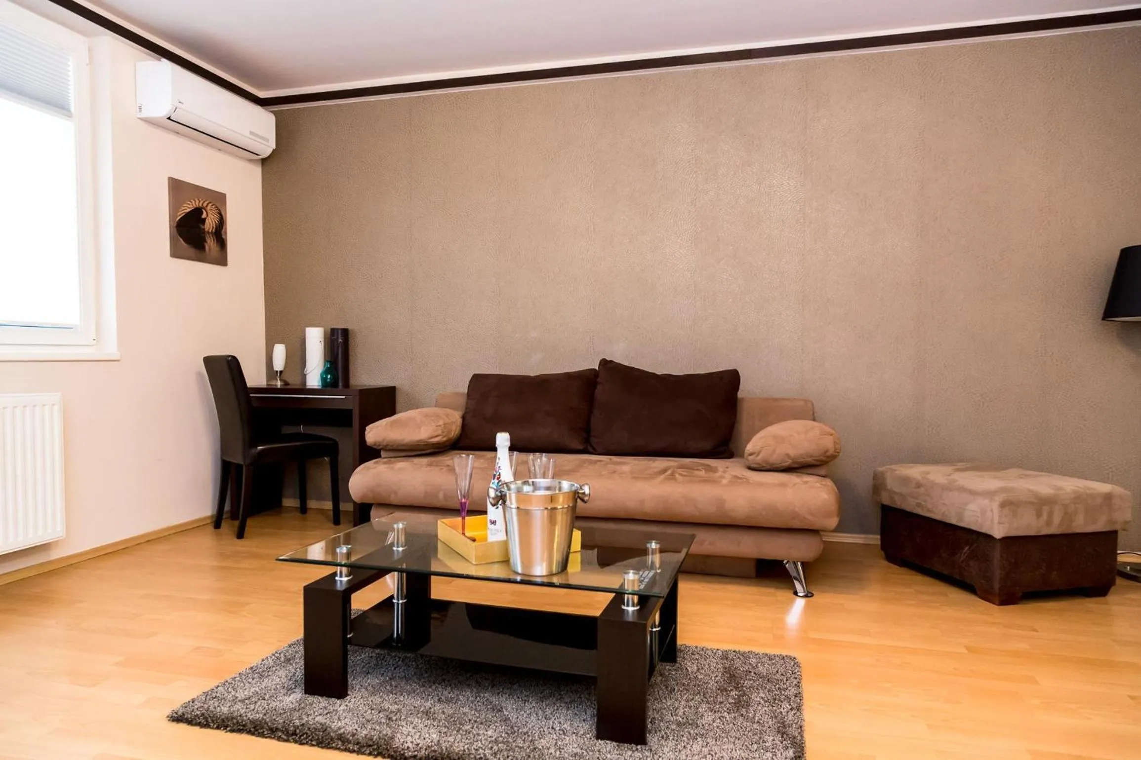 Living room in Arpad Bridge Apartments