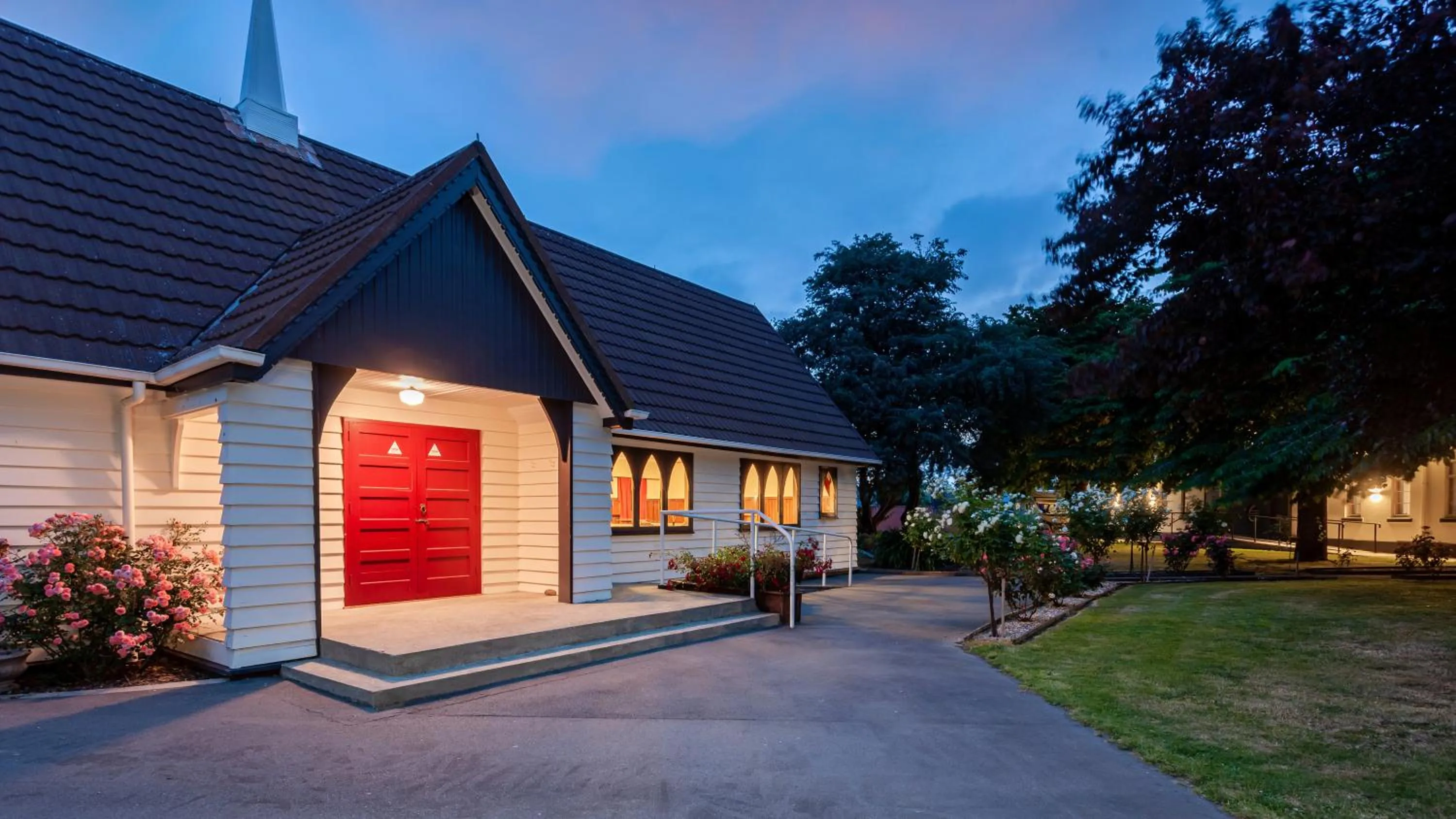 Facade/entrance in Wigram Hotel