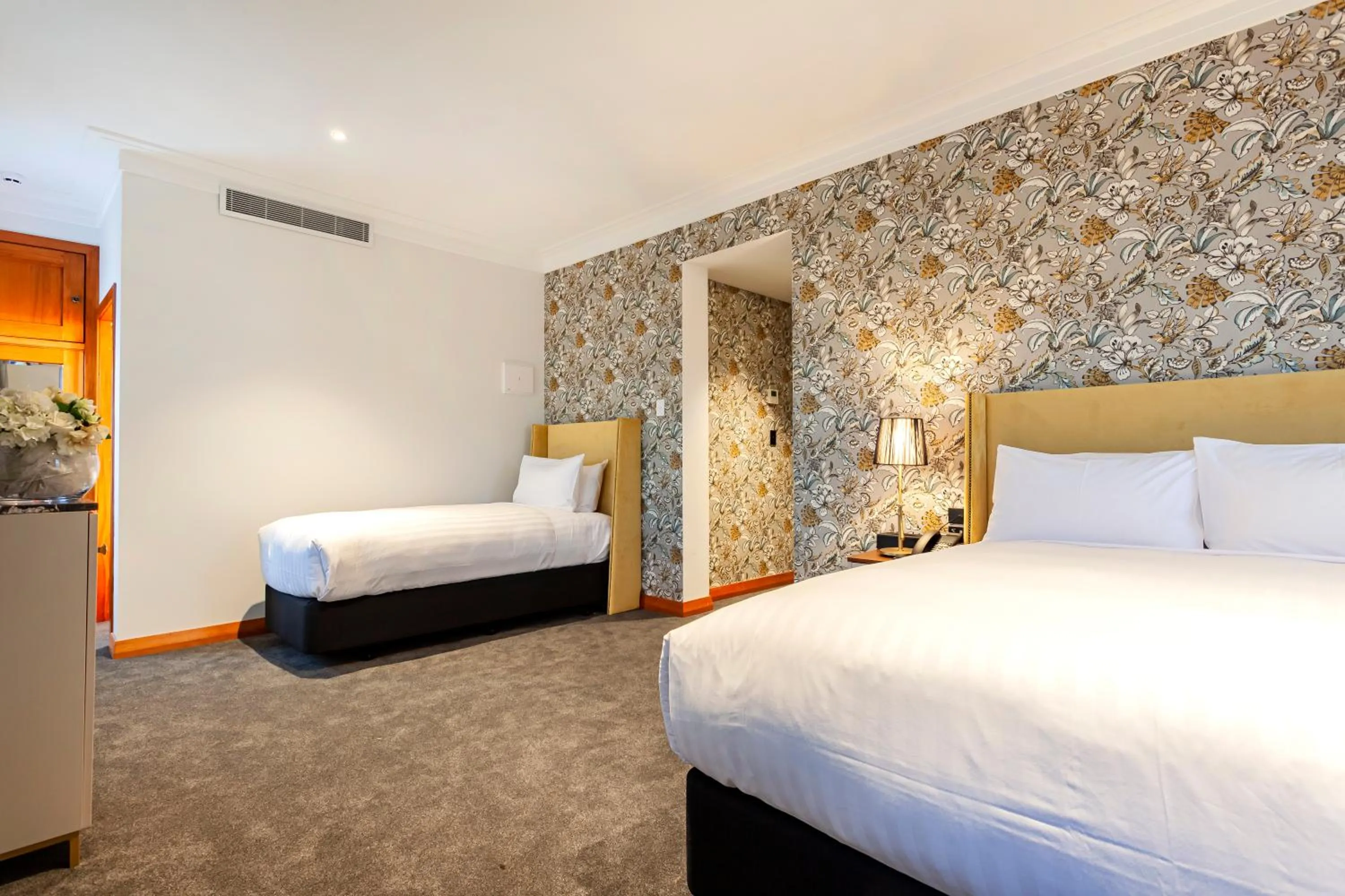 Bedroom, Bed in Wigram Hotel