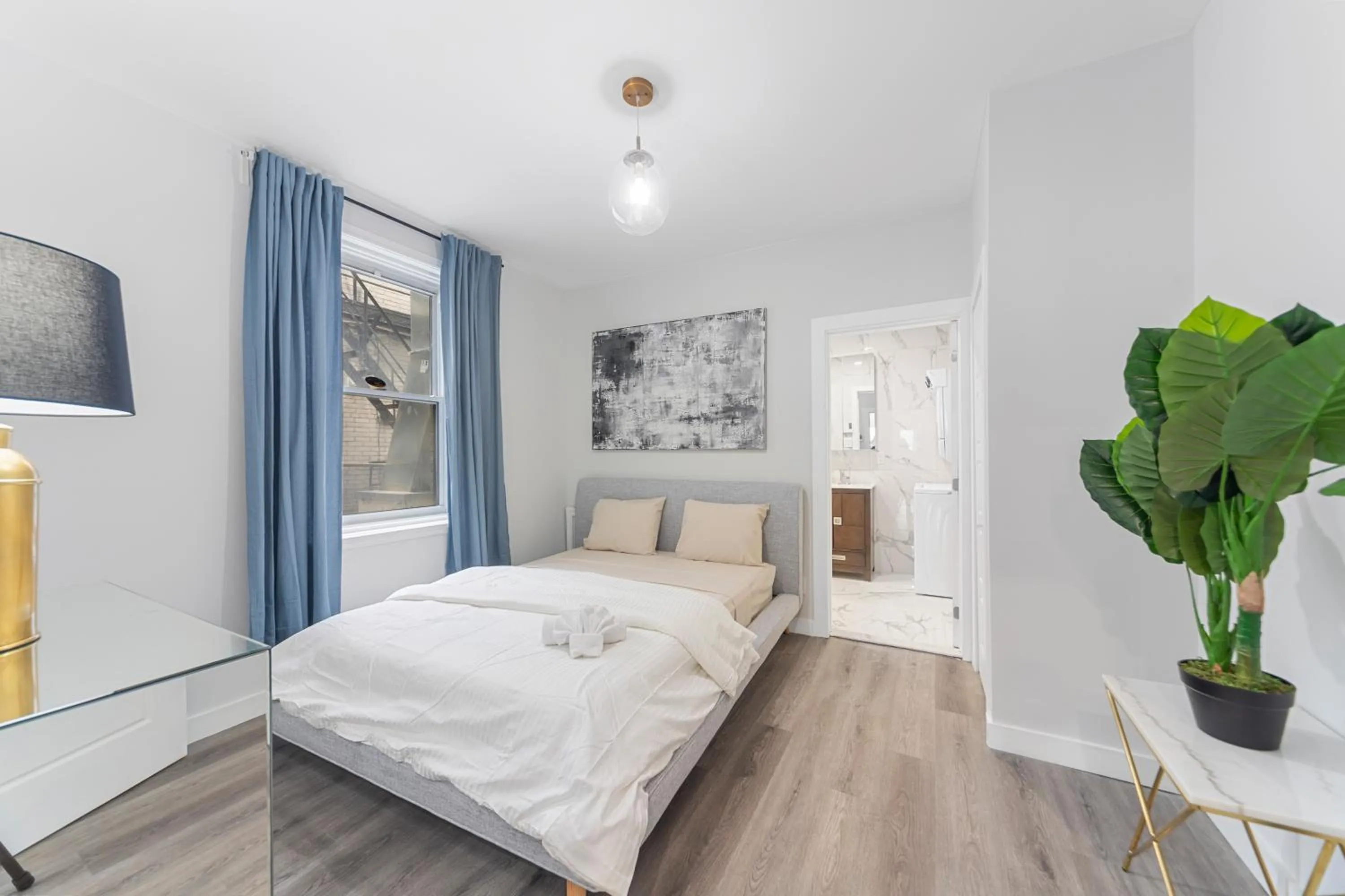 Bed in Stonewall Suites