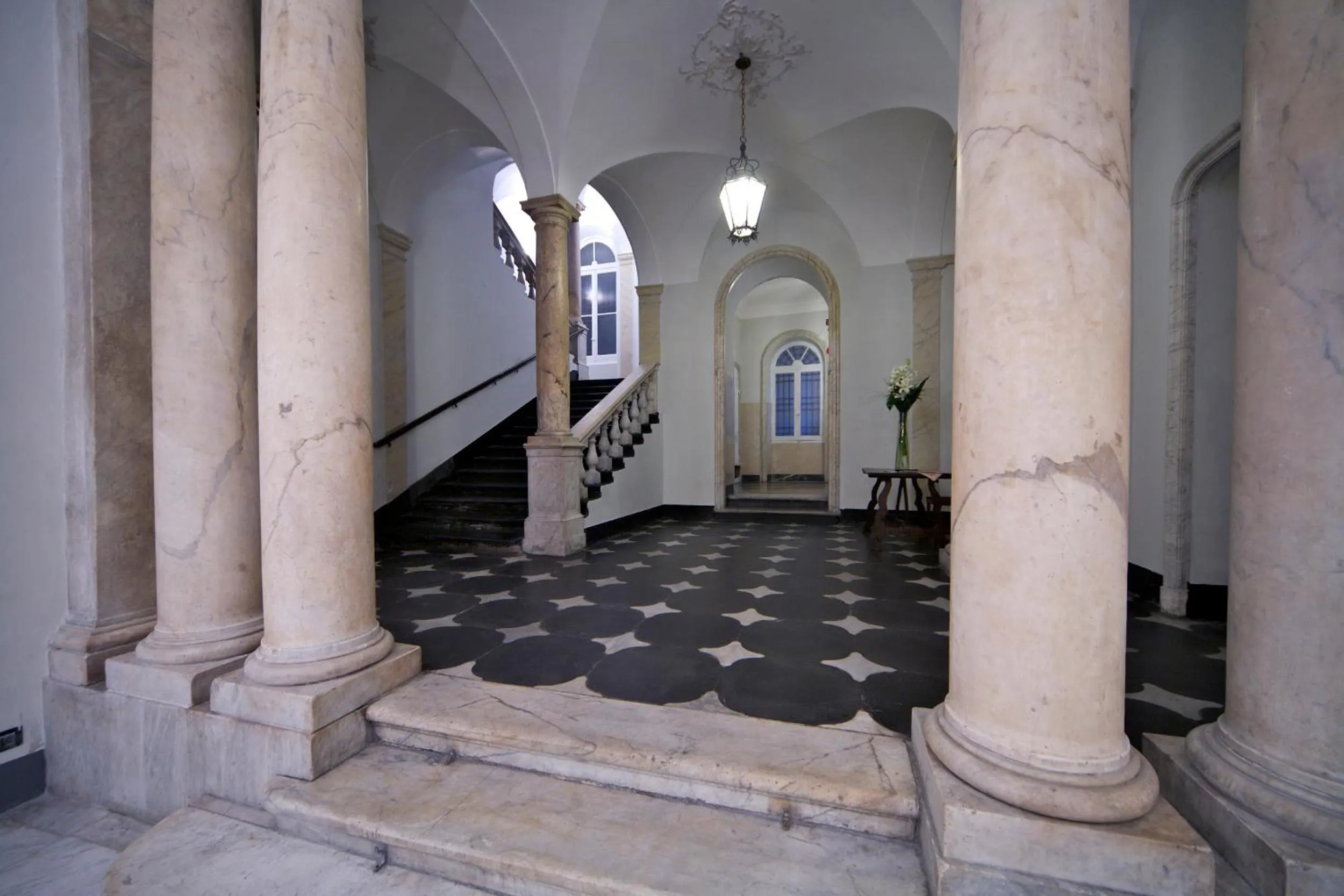 Facade/entrance in Palazzo Cicala