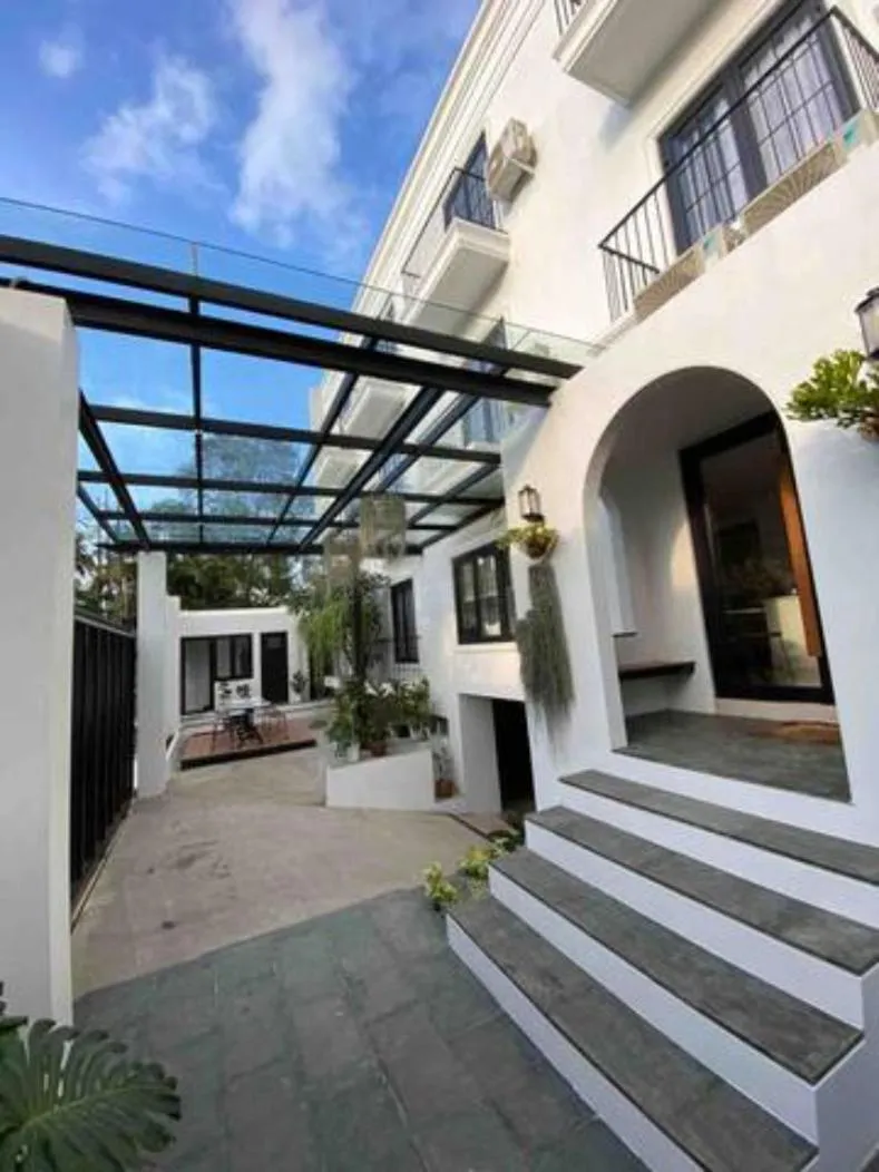 Loewys Home Tanjung Duren Jakarta Barat