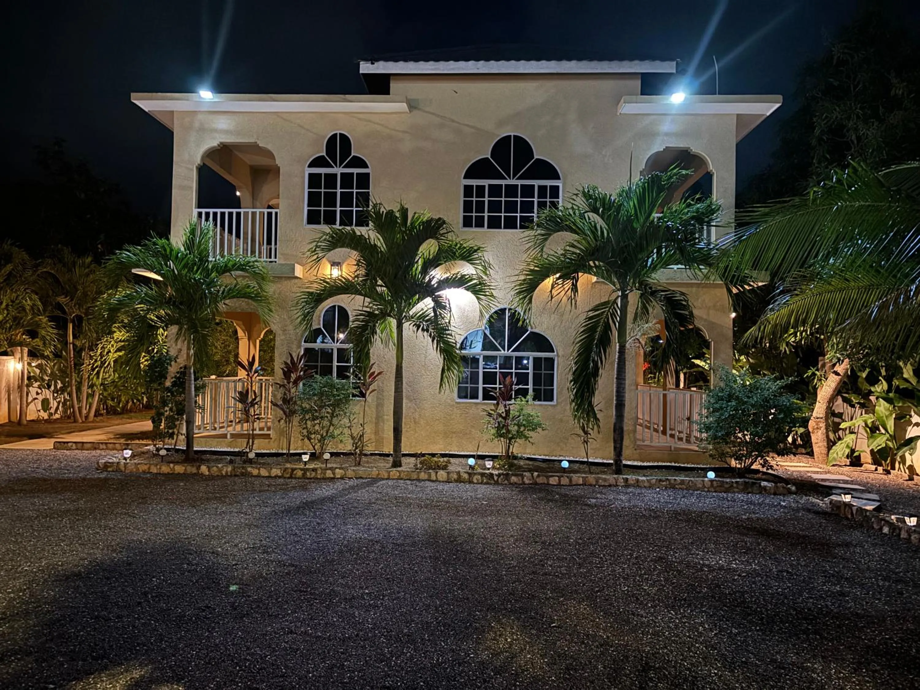 Property building in Sommerville Resorts