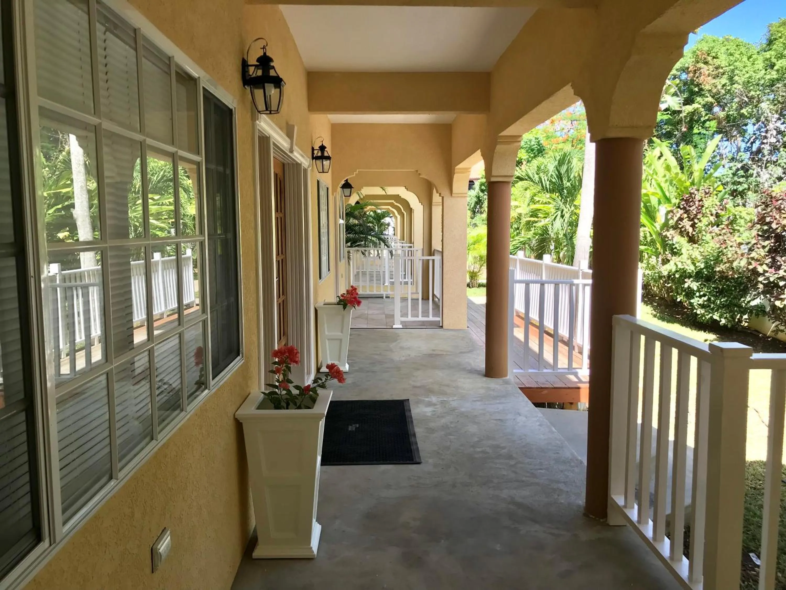 Property building in Sommerville Resorts