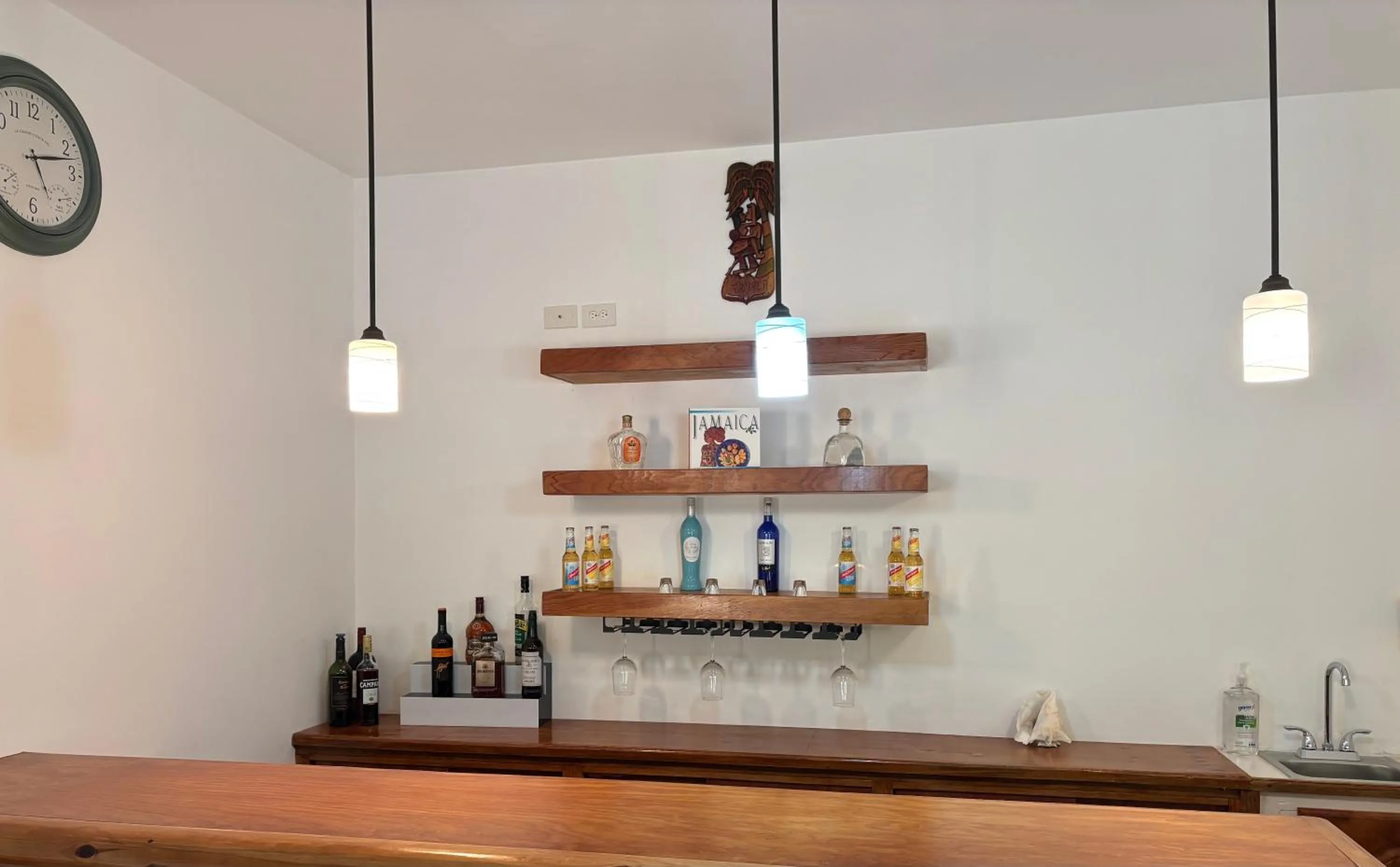 Lounge or bar in Sommerville Resorts
