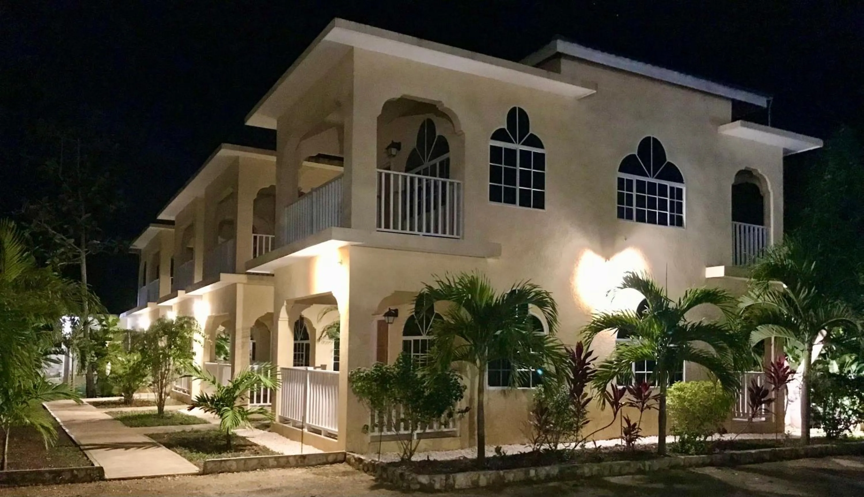 Property building in Sommerville Resorts