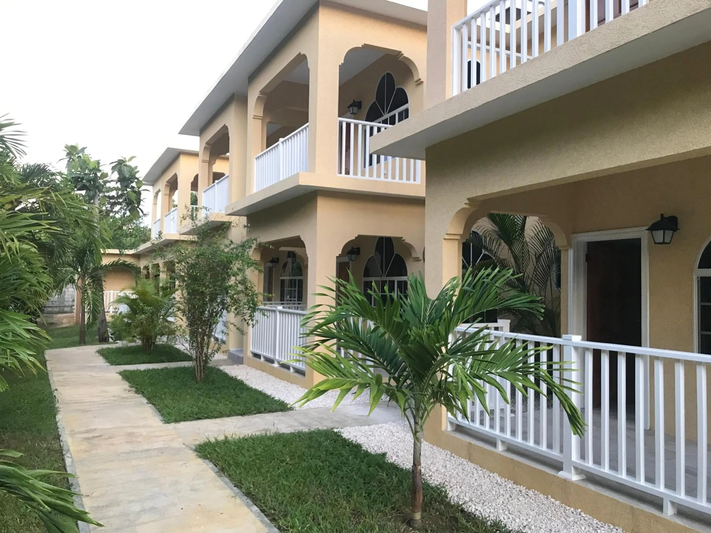 Property building in Sommerville Resorts