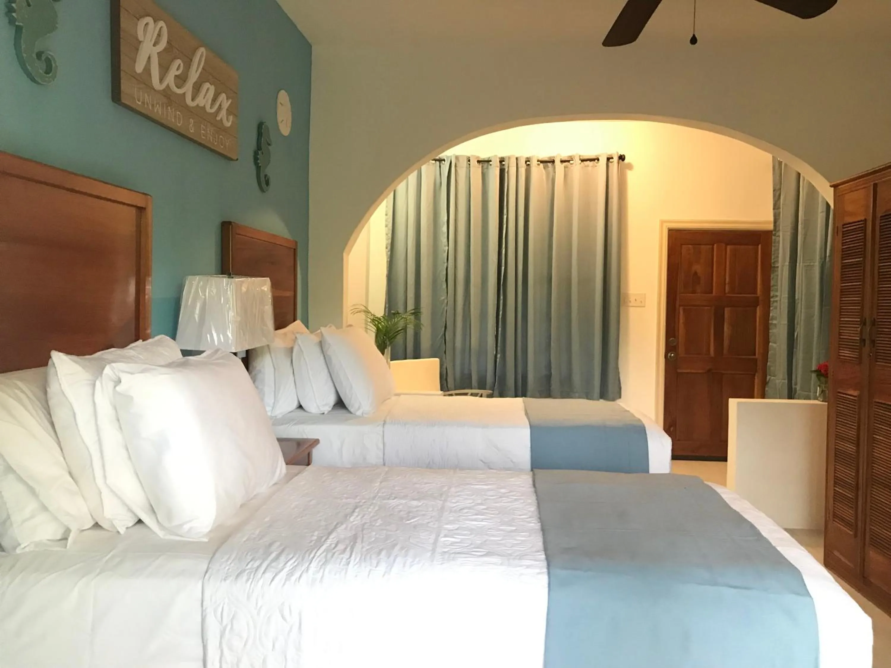 Bedroom, Bed in Sommerville Resorts
