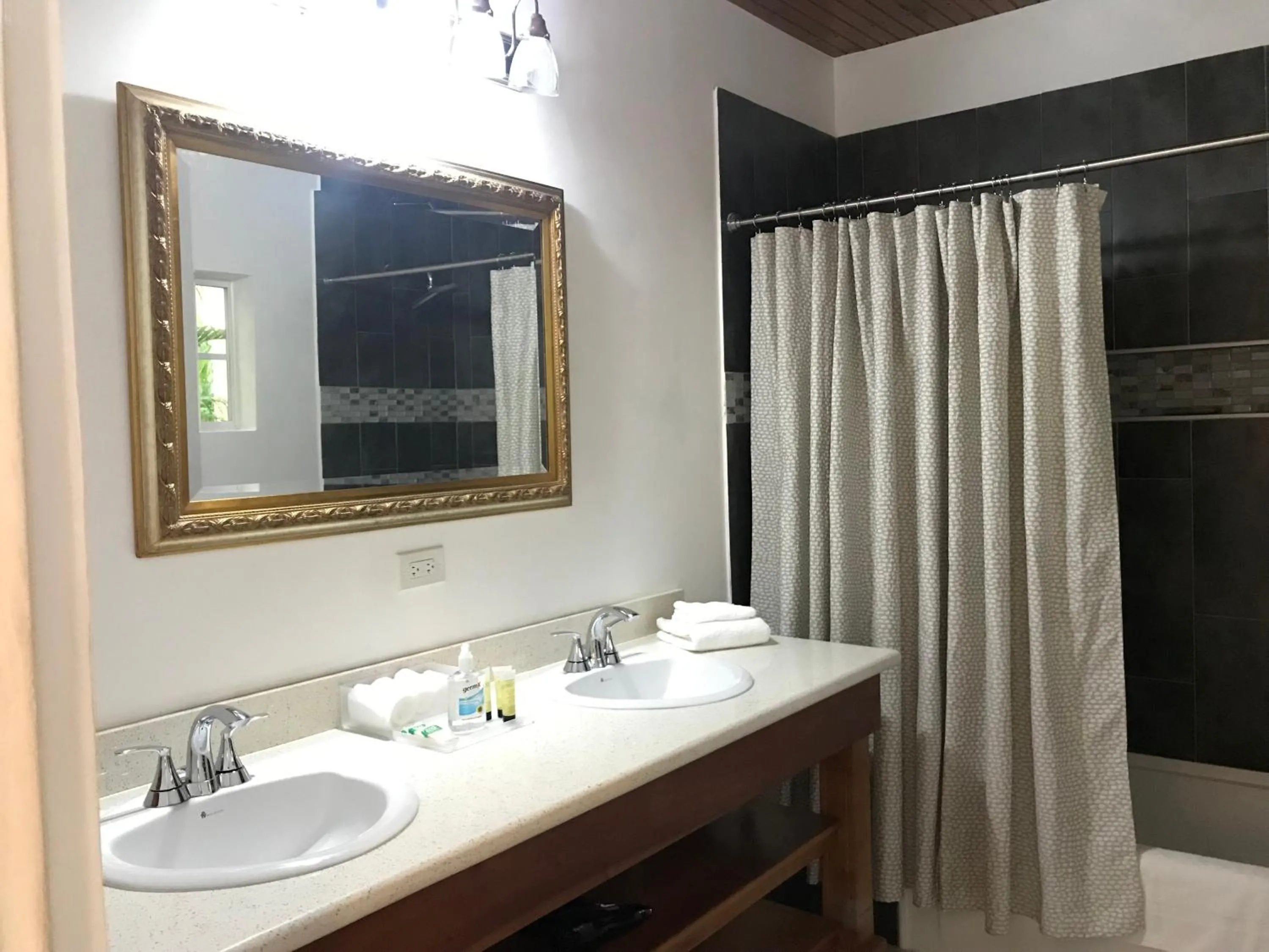 Bathroom in Sommerville Resorts