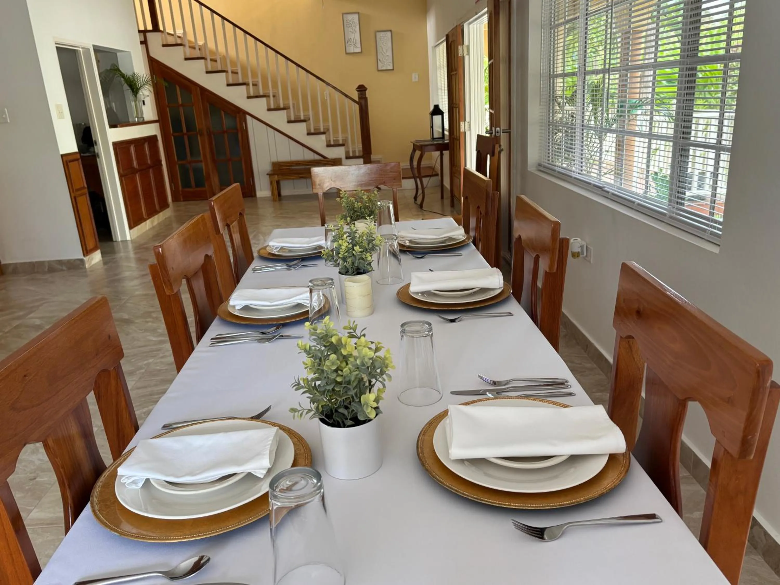 Dining area in Sommerville Resorts