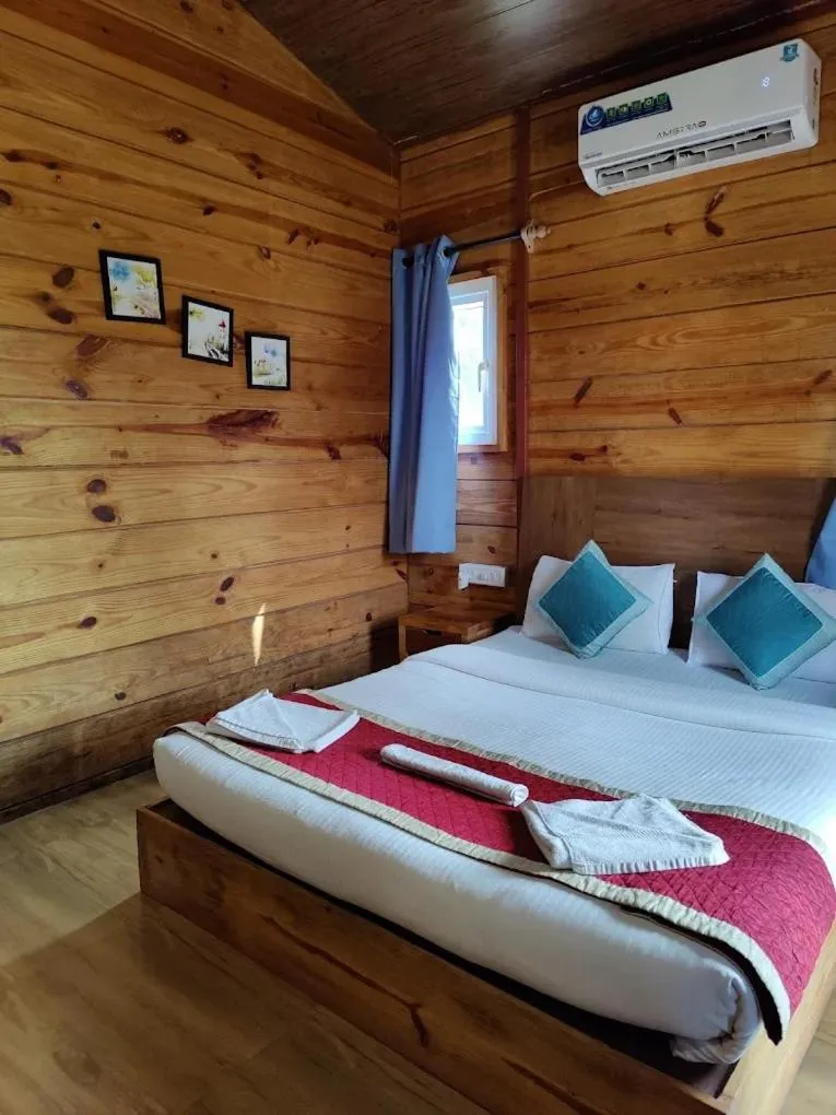 Bed in Oceano Beach Resort