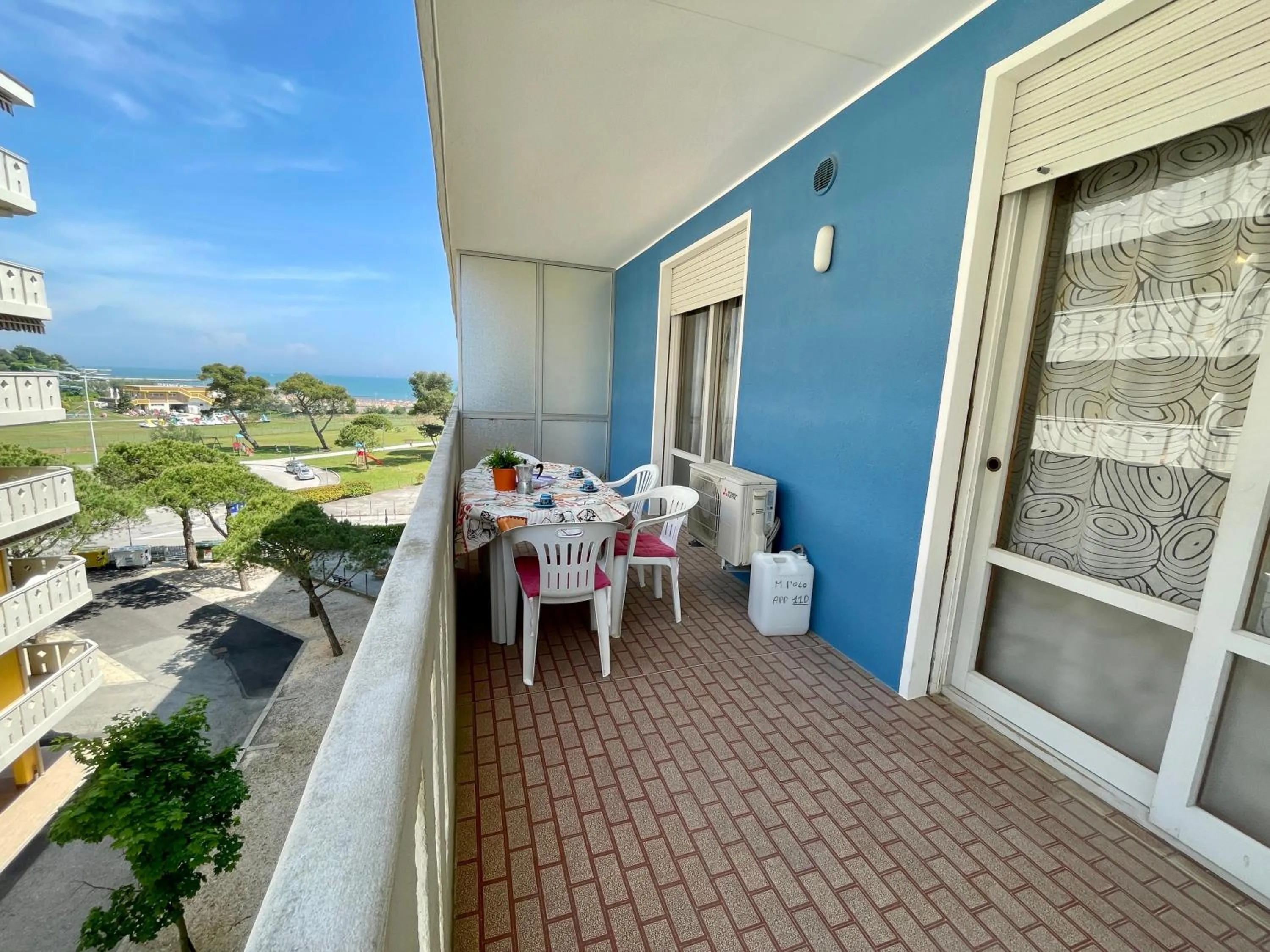 Colorful flat by the beach