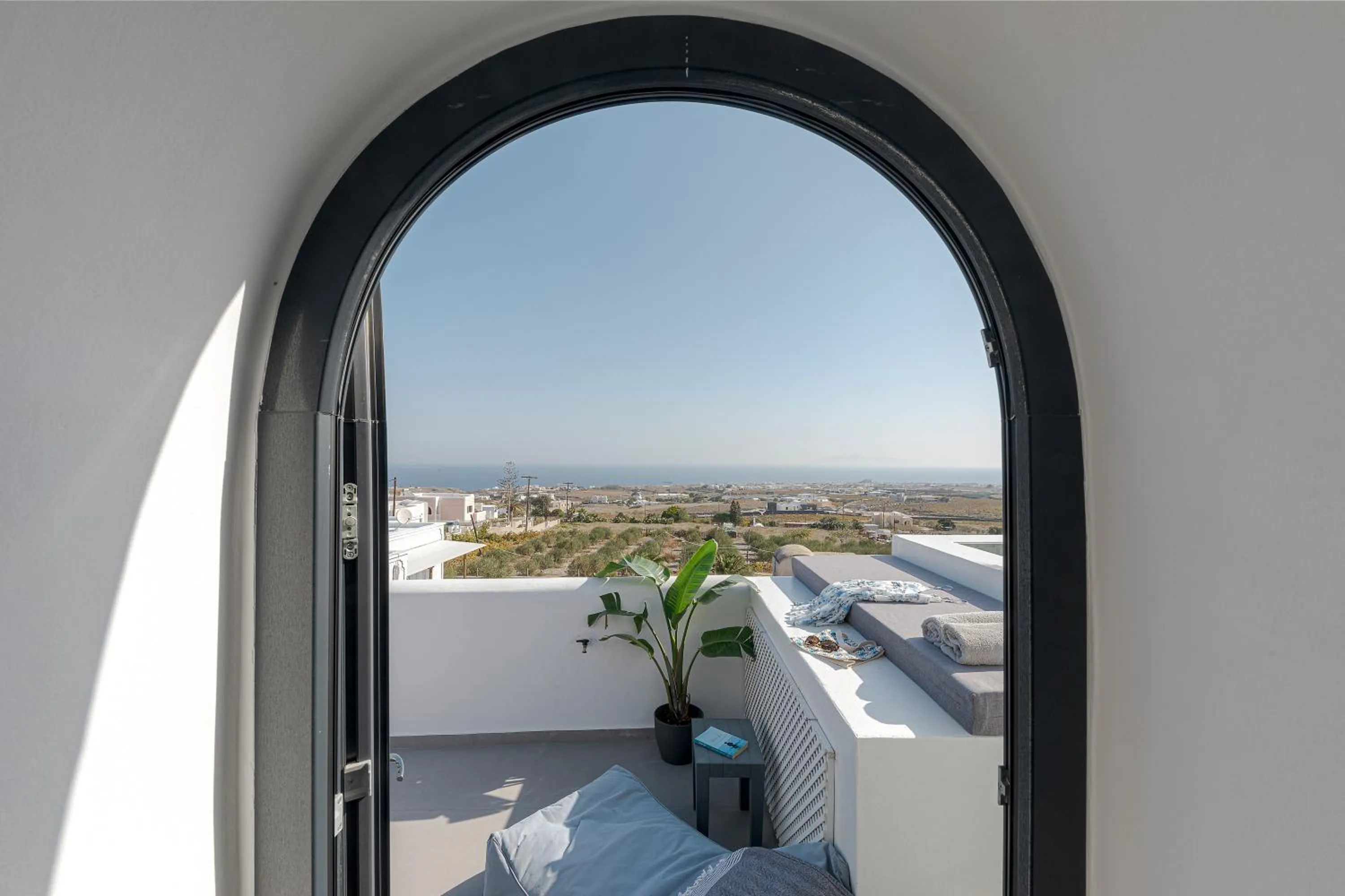 Day in Onyx Hotel & Suites