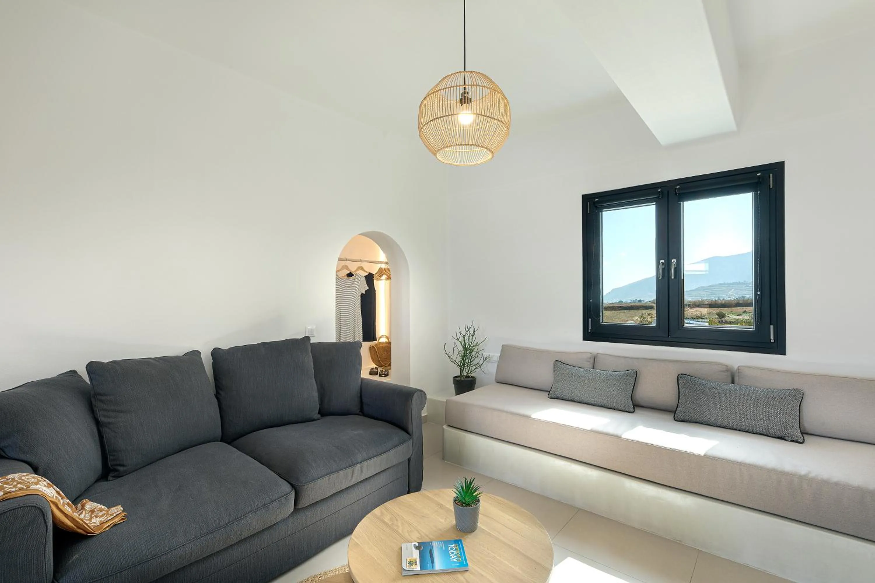 Seating area in Onyx Hotel & Suites