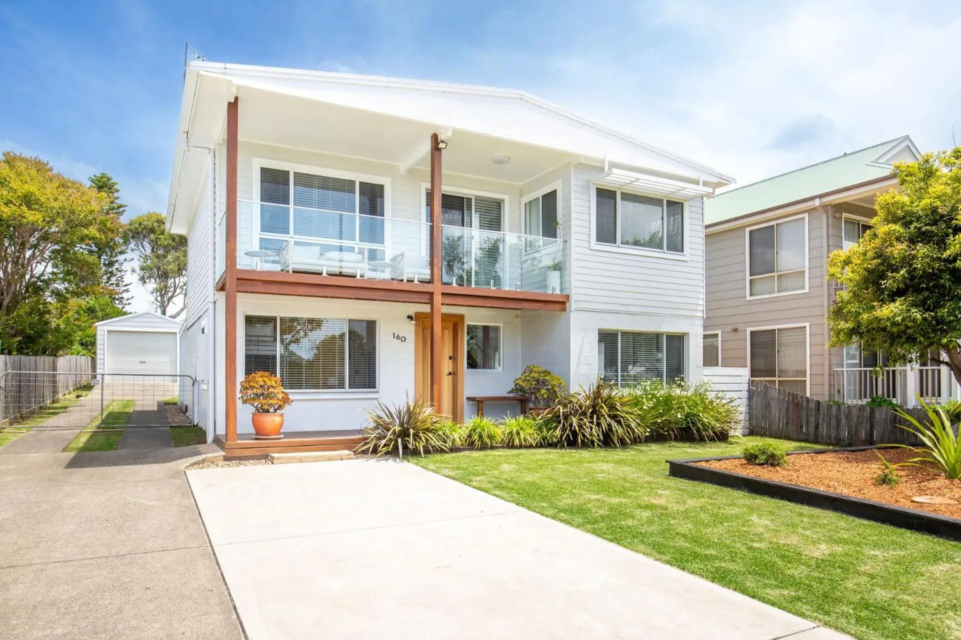 Vacation Home - single occupancy in Sunfish Pet Friendly 4 Mins Walk to Beach