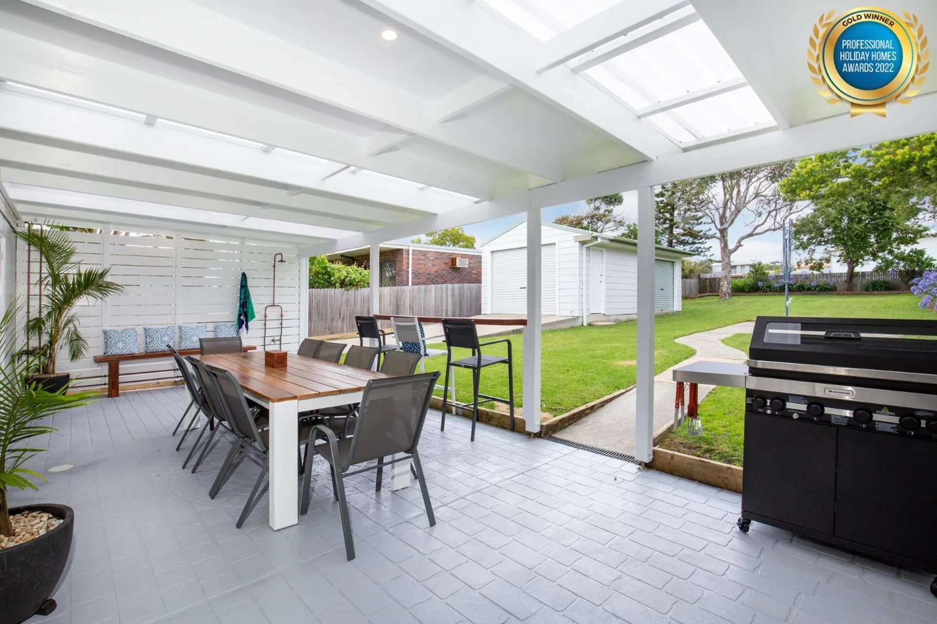 Sunfish Pet Friendly 4 Mins Walk to Beach