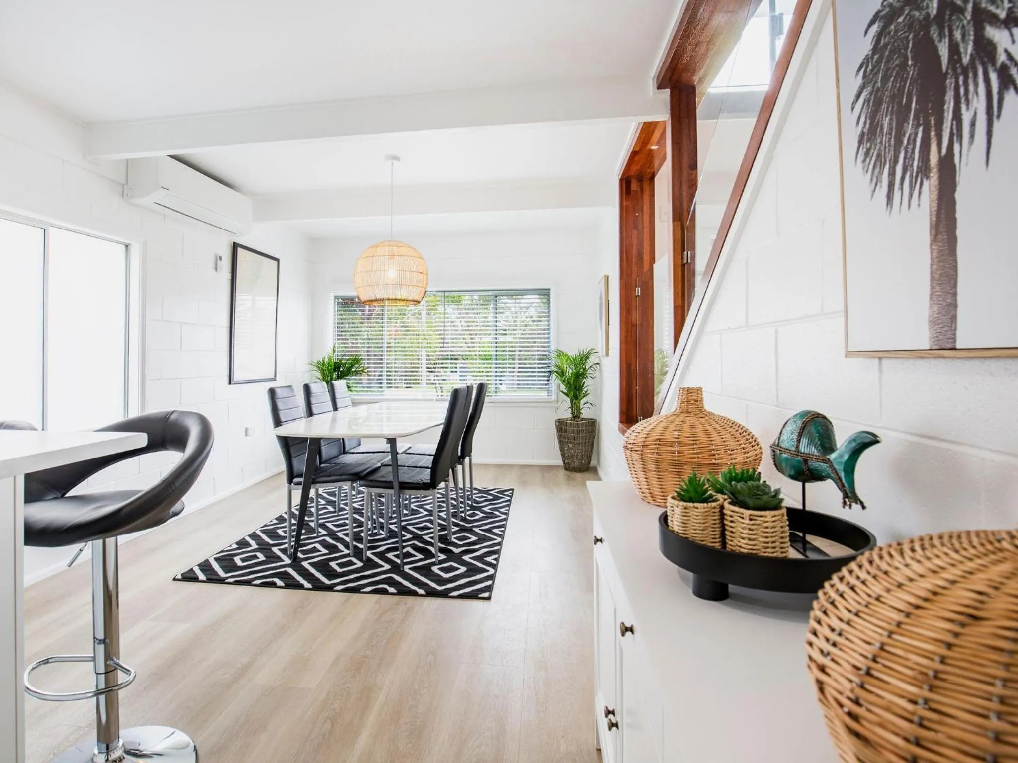 Sunfish Pet Friendly 4 Mins Walk to Beach