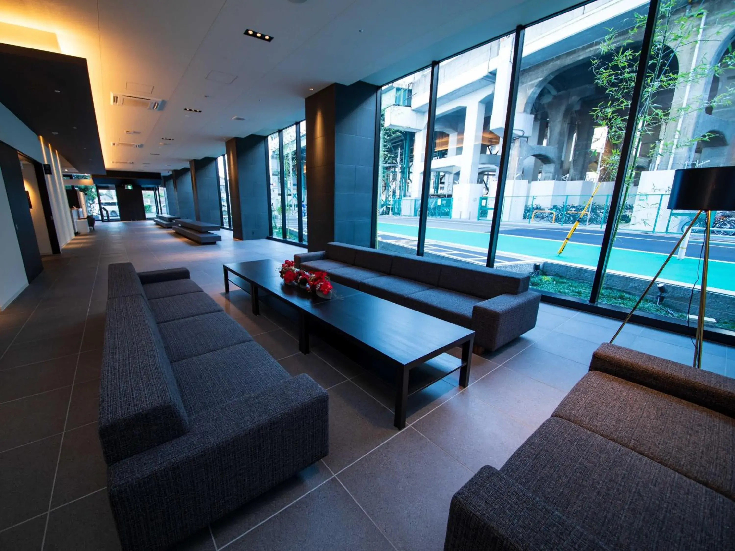 Lounge or bar in CHISUN STANDARD Osaka Shin-Imamiya Lounge or bar in CHISUN STANDARD Osaka Shin-Imamiya