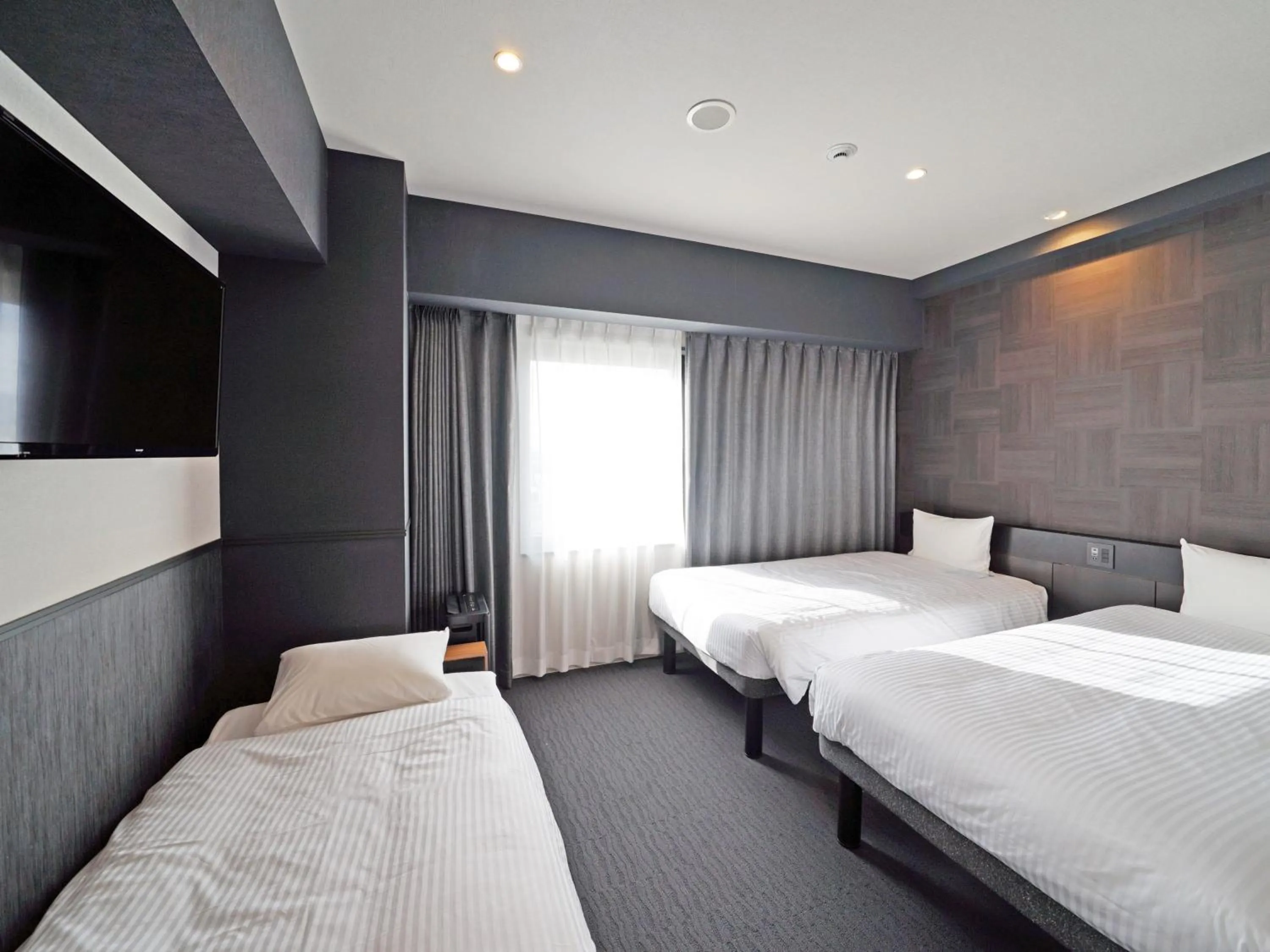 Bedroom, Bed in CHISUN STANDARD Osaka Shin-Imamiya