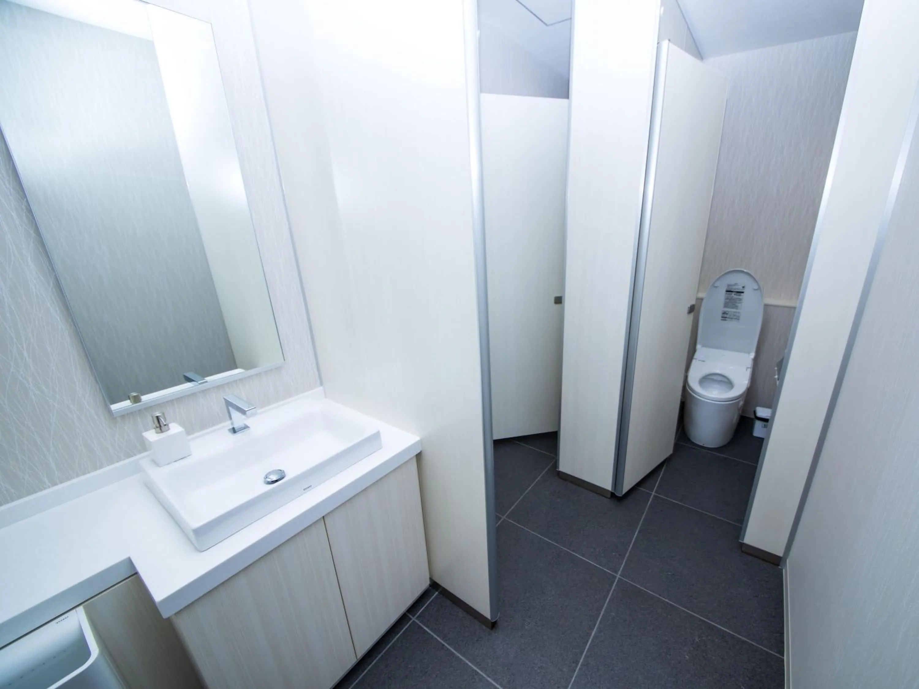 Toilet in CHISUN STANDARD Osaka Shin-Imamiya