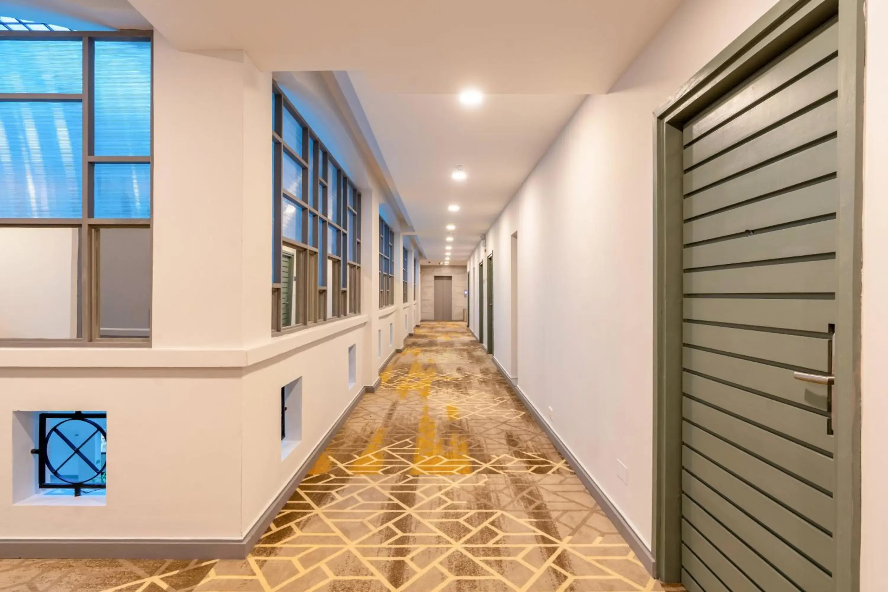 Property building in Manhattan Business Hotel, Male Property building in Manhattan Business Hotel, Male