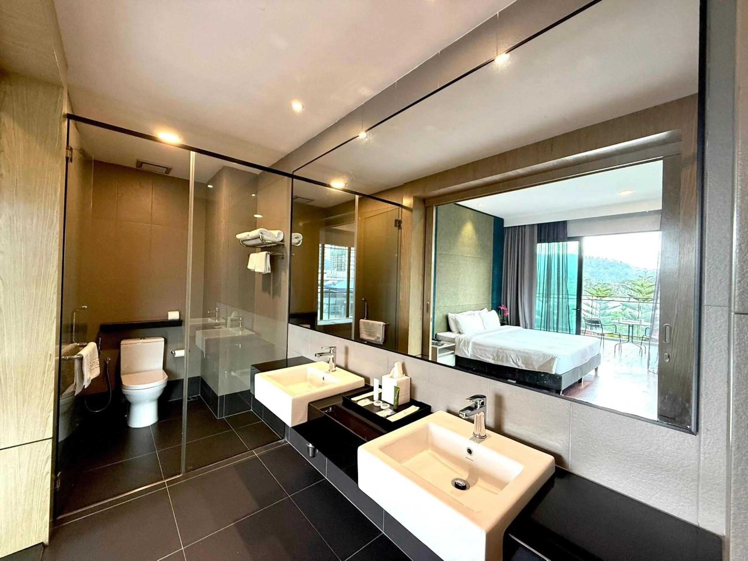 Shower in Le Vert Boutique Hotel