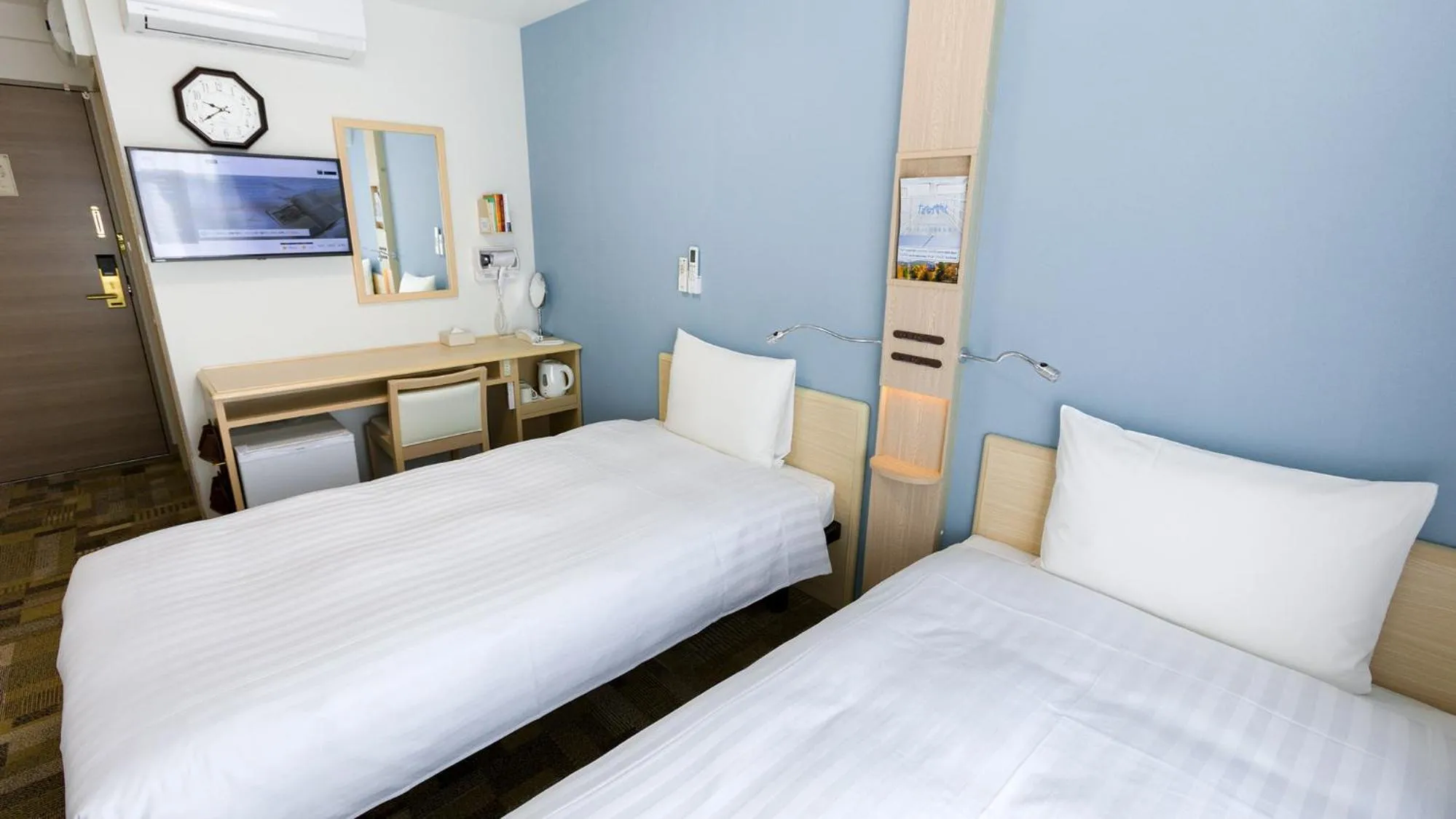 Bedroom, Bed in Toyoko Inn Tokyo Ikebukuro Kita guchi No 2