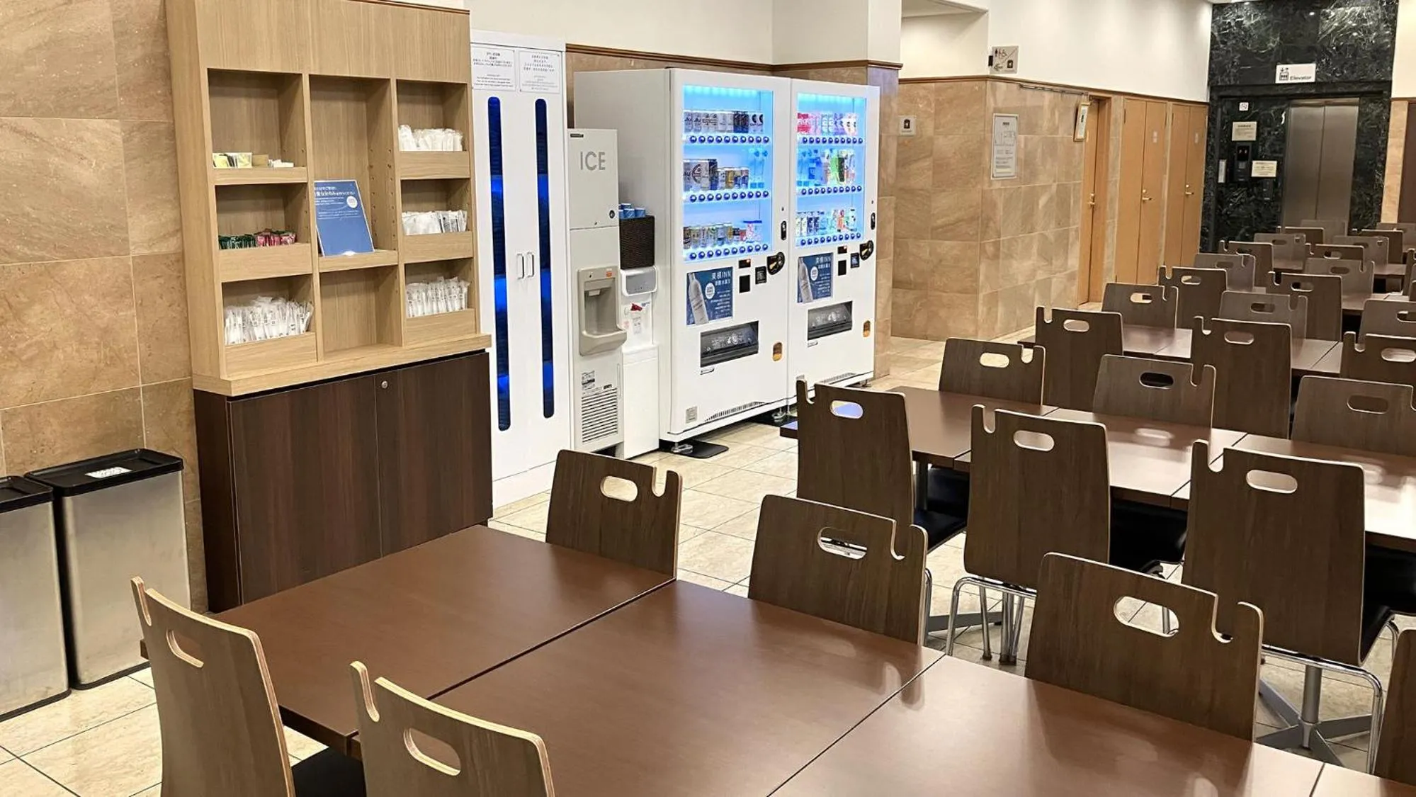 Lobby or reception in Toyoko Inn Sendai eki Nishi guchi Chuo