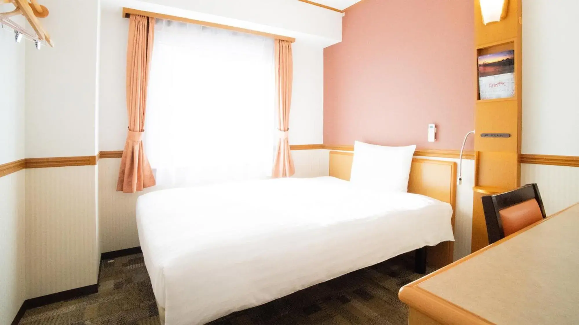 Single Room - Non-Smoking in Toyoko Inn Hokkaido Asahikawa Ekimae Ichijo dori Single Room - Non-Smoking in Toyoko Inn Hokkaido Asahikawa Ekimae Ichijo dori