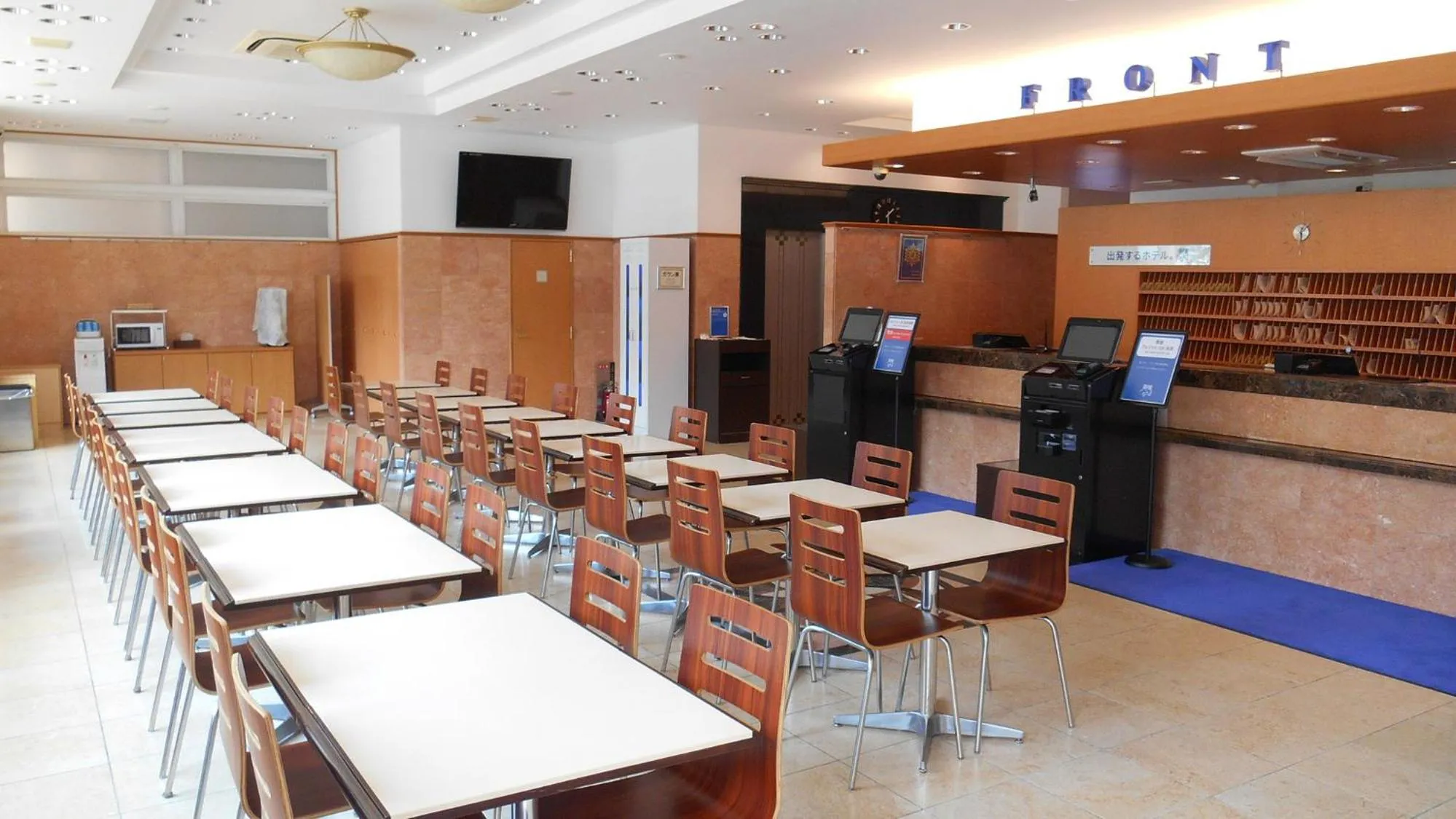 Lobby or reception in Toyoko Inn Tokushima eki Bizan guchi