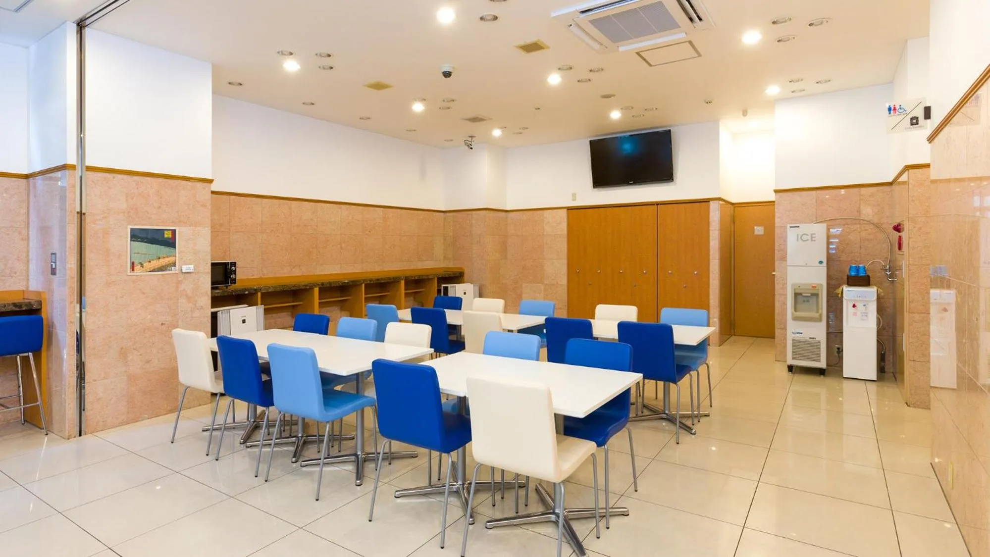 Restaurant/places to eat in Toyoko Inn Tokyo eki Shin ohashi Mae